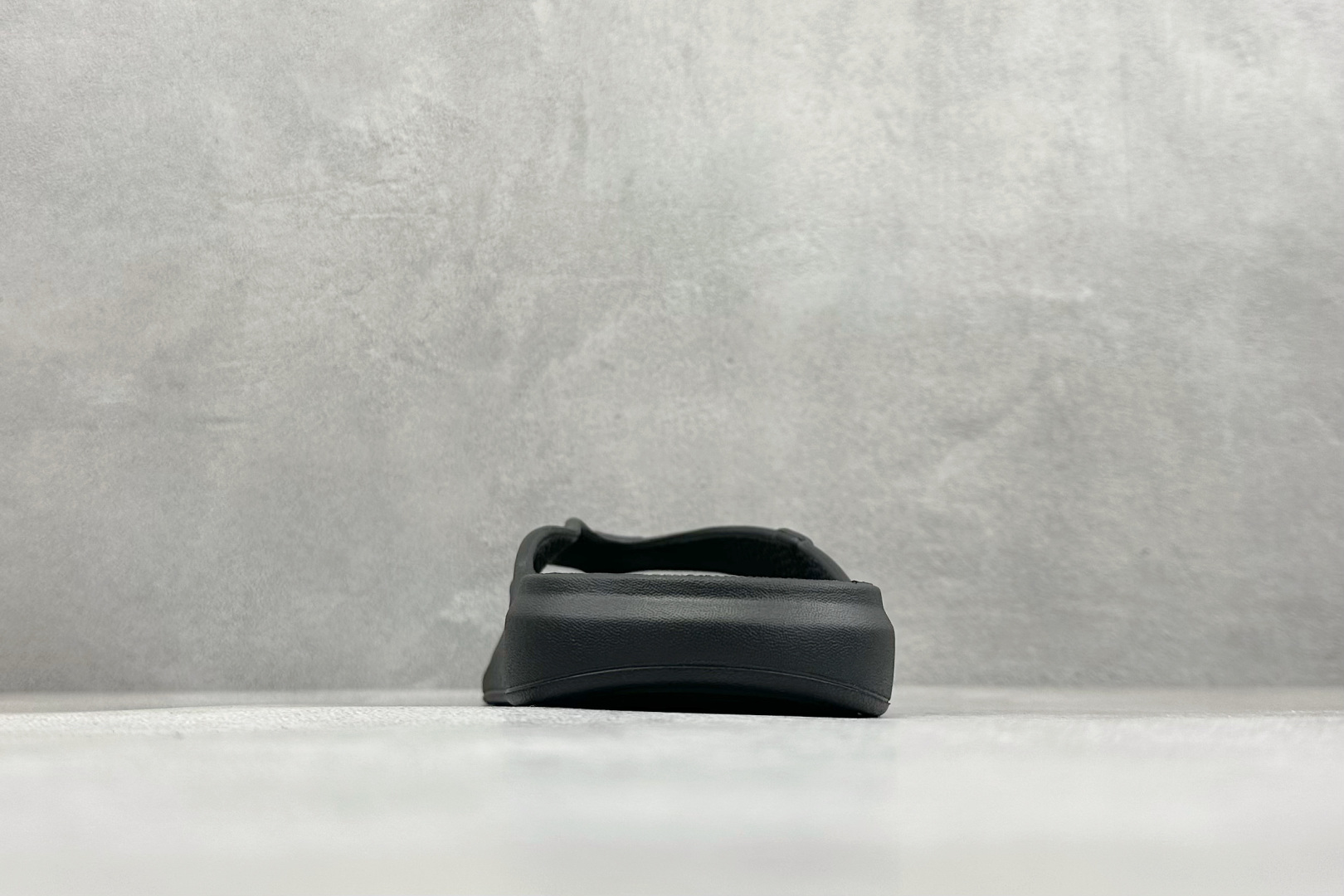 100 K版REEF 舒适百搭 防磨防滑人字拖鞋 REEF EcoGrip环保防磨拖鞋-Chinese UA Cheap High Quatity Brand Clothes Bags handbags Sneakers wholesale wholesaler seller from China Factory suppliers Fashion Clothing Shoes best Quality Beautiful Price 100 K版REEF 舒适百搭 防磨防滑人字拖鞋 REEF EcoGrip环保防磨拖鞋