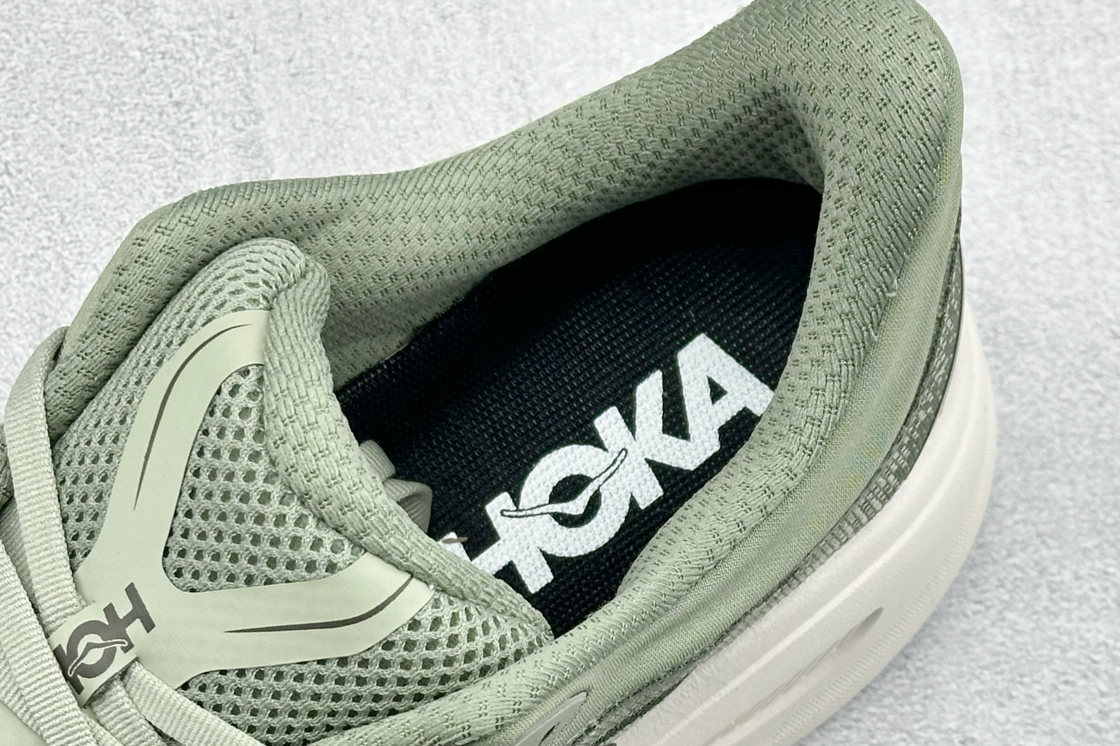 170 ST版HOKA ONE ONE Bondi 9 复古舒适防滑耐磨低帮山地户外跑步鞋 1162011/SS-Chinese UA Cheap High Quatity Brand Clothes Bags handbags Sneakers wholesale wholesaler seller from China Factory suppliers Fashion Clothing Shoes best Quality Beautiful Price 170 ST版HOKA ONE ONE Bondi 9 复古舒适防滑耐磨低帮山地户外跑步鞋 1162011/SS