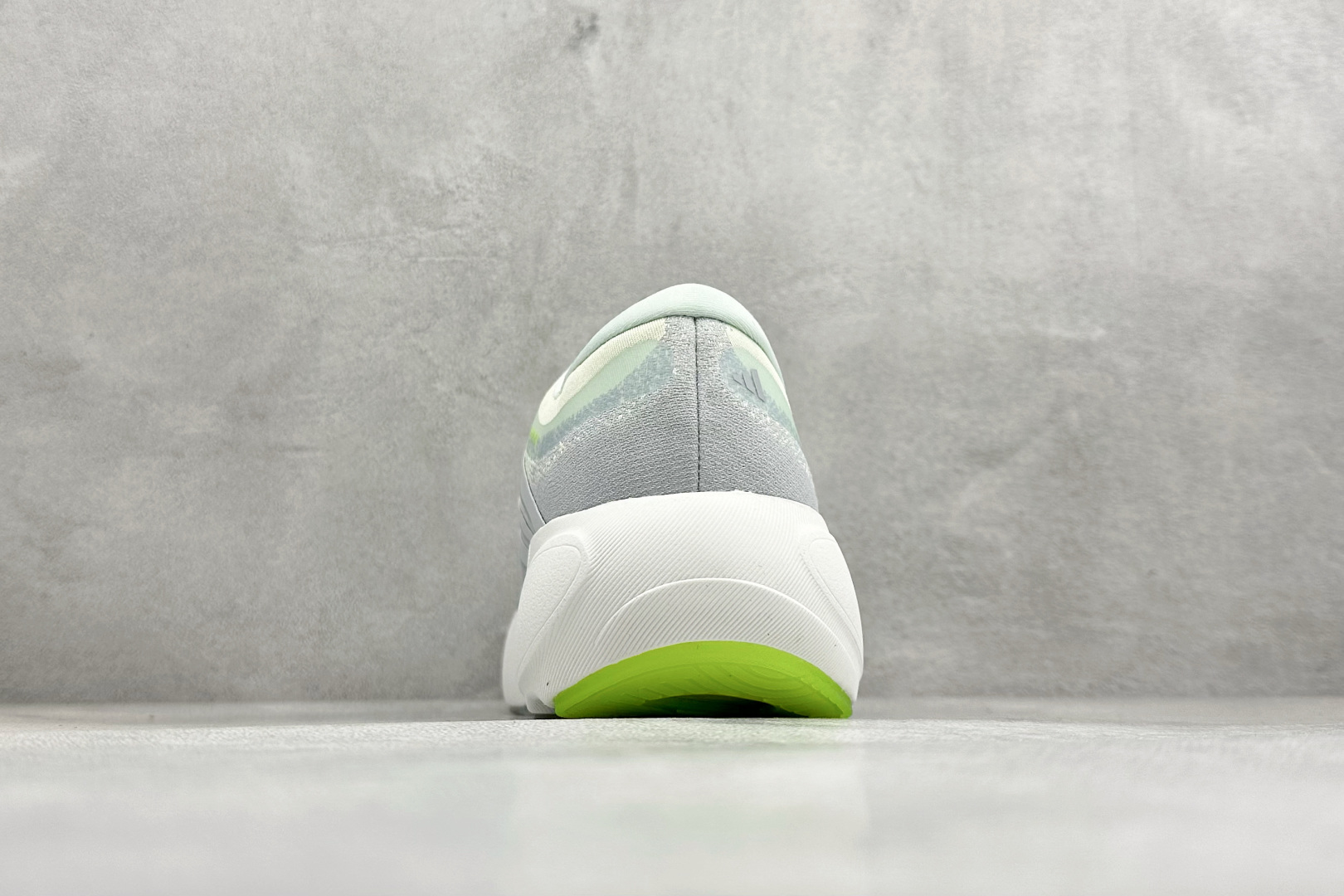 180 TY版Adidas Supernova Rise 3 阿迪达斯 减震回弹 运动透气休闲跑步鞋 JP8886