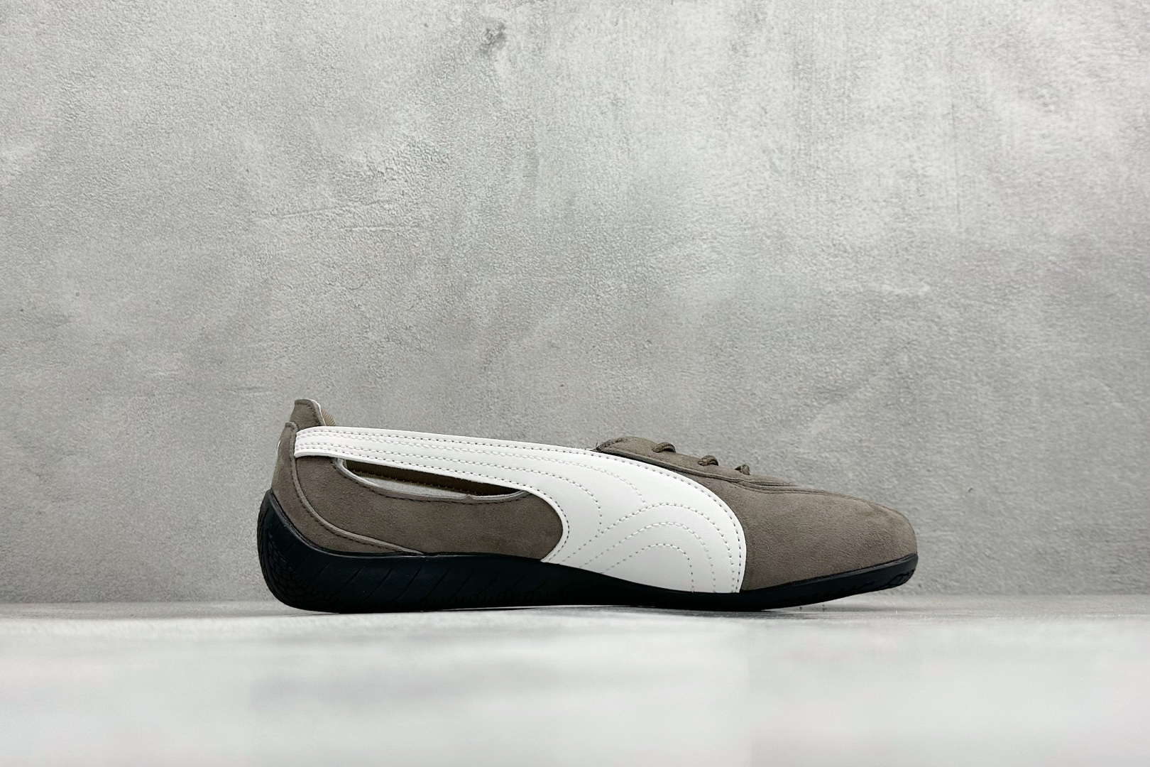 FX版Puma speedcat Wns 简约时尚休闲气质百搭单品 时尚一脚蹬 彪马 玛丽珍鞋 408340-03-Top High Quatity Cheap Sneakers Fashion Clothing Clothes Bags handbags Shoes of all Brand wholesale With The best Quality And Beautiful Price from China Factory Chinese suppliers wholesaler seller FX版Puma speedcat Wns 简约时尚休闲气质百搭单品 时尚一脚蹬 彪马 玛丽珍鞋 408340-03