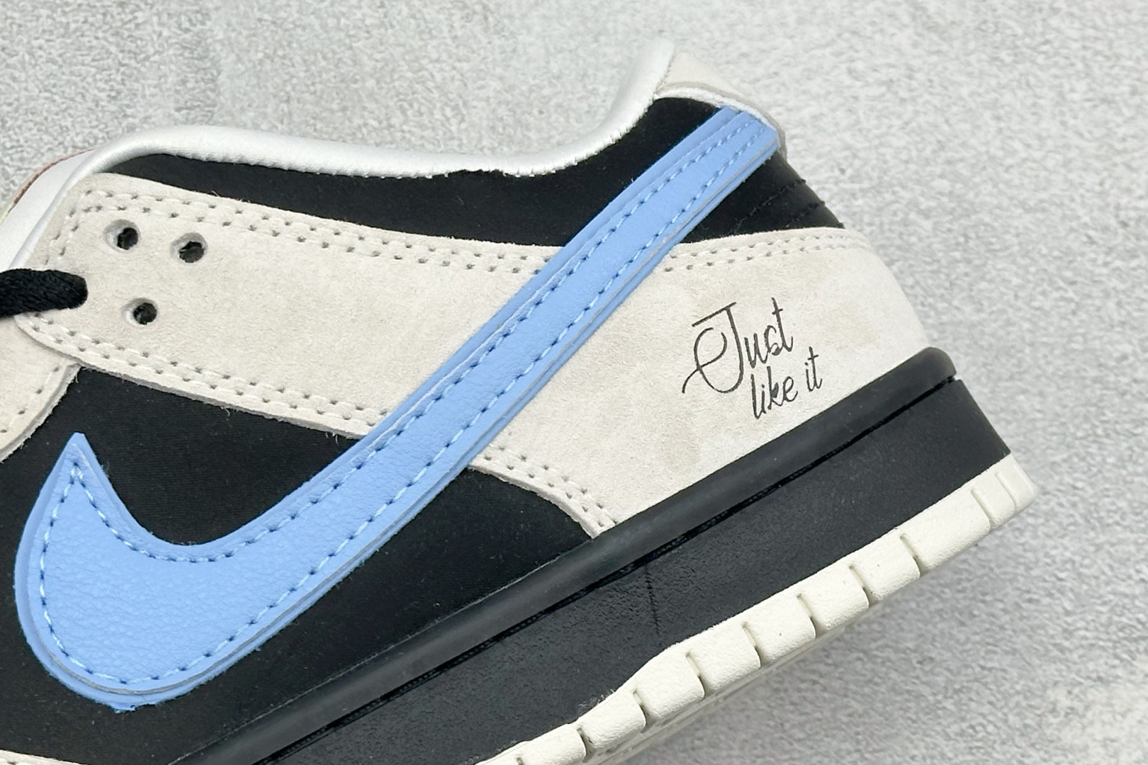 K版Nike SB Dunk Low SB 黑篮勾 低帮休闲板鞋 FZ5645-100-Top High Quatity Cheap Sneakers Fashion Clothing Clothes Bags handbags Shoes of all Brand wholesale With The best Quality And Beautiful Price from China Factory Chinese suppliers wholesaler seller K版Nike SB Dunk Low SB 黑篮勾 低帮休闲板鞋 FZ5645-100