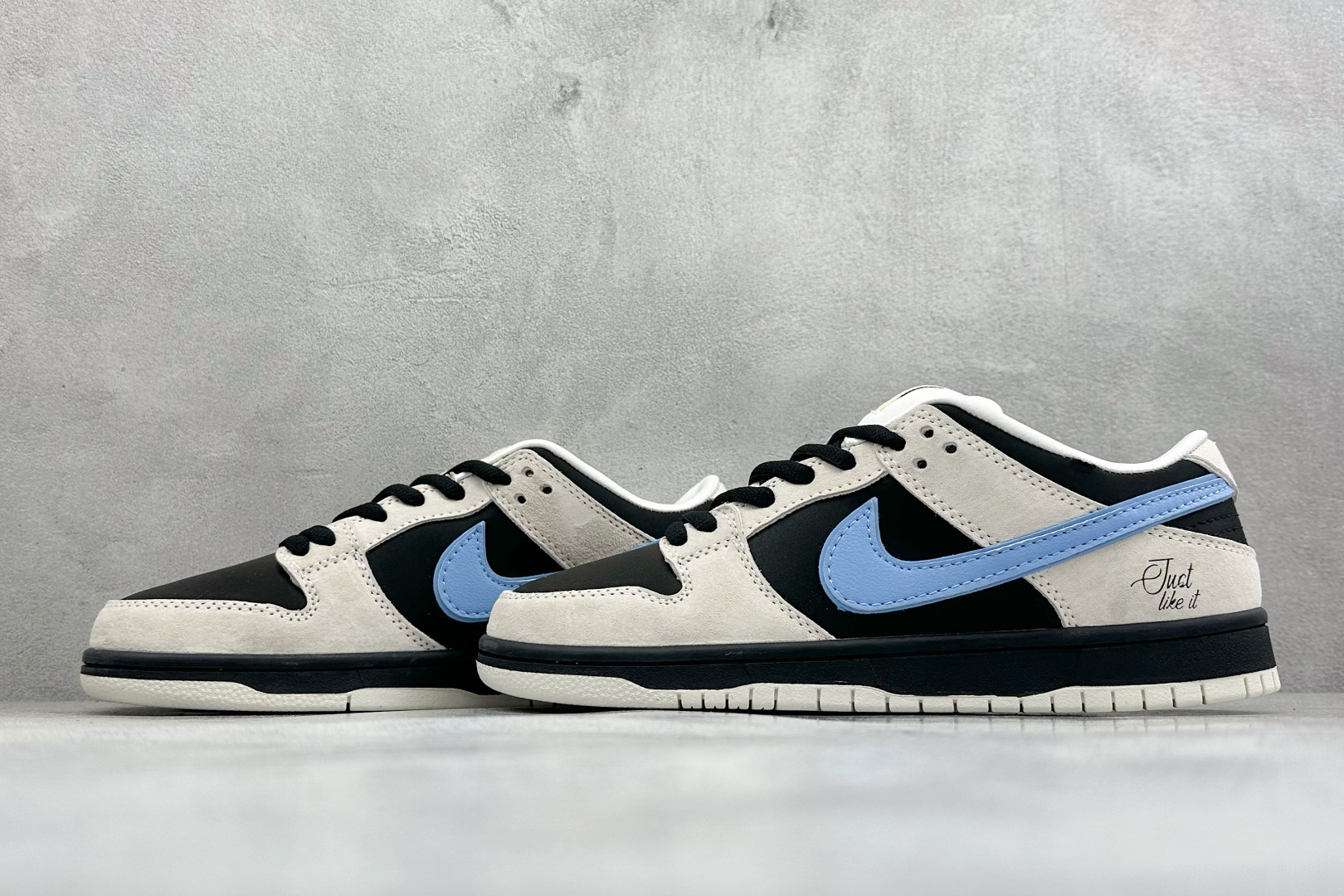 K版Nike SB Dunk Low SB 黑篮勾 低帮休闲板鞋 FZ5645-100-Top High Quatity Cheap Sneakers Fashion Clothing Clothes Bags handbags Shoes of all Brand wholesale With The best Quality And Beautiful Price from China Factory Chinese suppliers wholesaler seller K版Nike SB Dunk Low SB 黑篮勾 低帮休闲板鞋 FZ5645-100