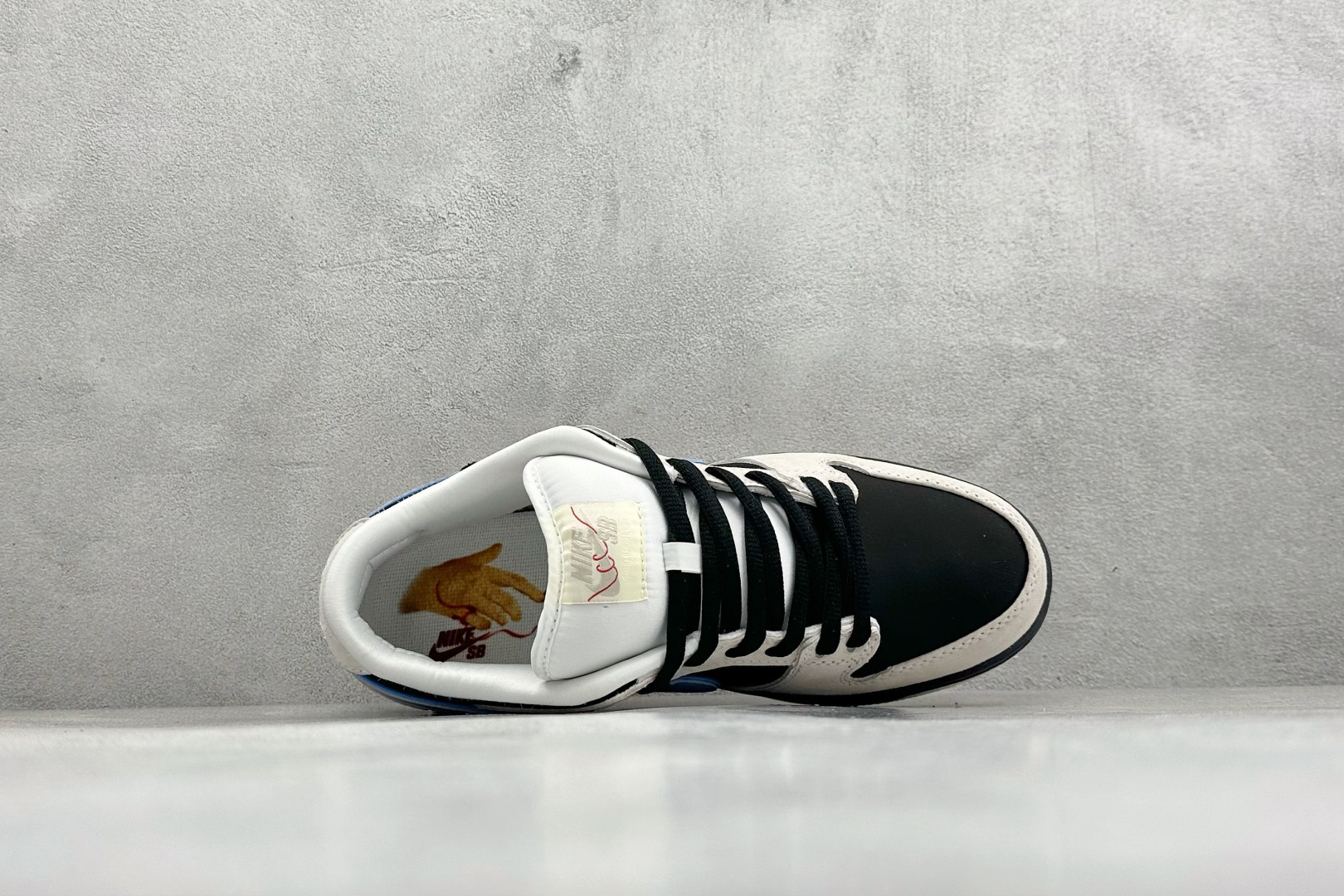 K版Nike SB Dunk Low SB 黑篮勾 低帮休闲板鞋 FZ5645-100-Top High Quatity Cheap Sneakers Fashion Clothing Clothes Bags handbags Shoes of all Brand wholesale With The best Quality And Beautiful Price from China Factory Chinese suppliers wholesaler seller K版Nike SB Dunk Low SB 黑篮勾 低帮休闲板鞋 FZ5645-100