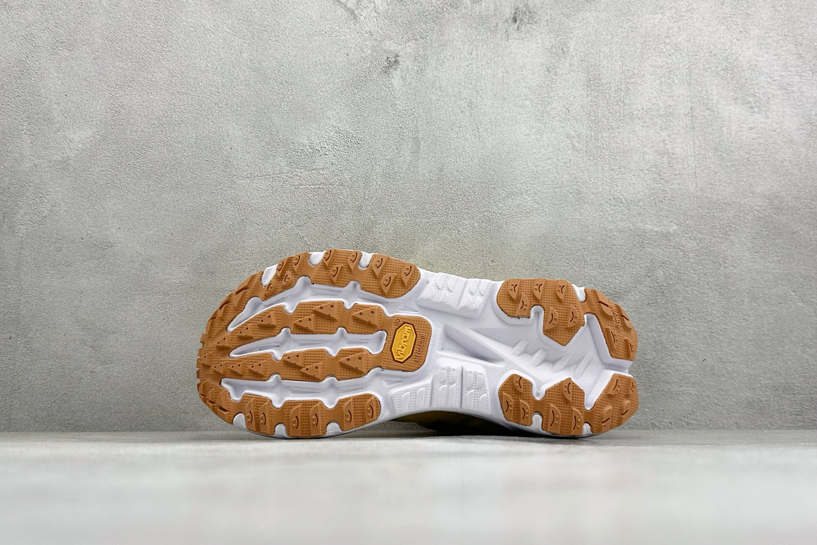 190 BF版HOKA ONE ONE W MAFATE X 舒适百搭防滑耐磨低帮生活休闲鞋 1161990/ZTM-Chinese UA Cheap High Quatity Brand Clothes Bags handbags Sneakers wholesale wholesaler seller from China Factory suppliers Fashion Clothing Shoes best Quality Beautiful Price 190 BF版HOKA ONE ONE W MAFATE X 舒适百搭防滑耐磨低帮生活休闲鞋 1161990/ZTM