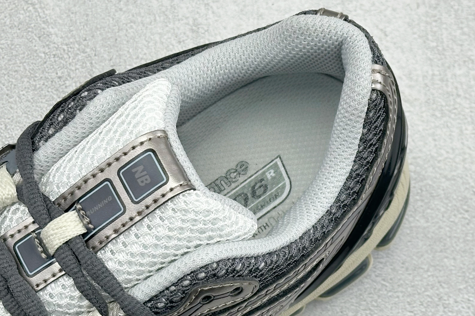 200 GS版New Balance M1906系列复古单品宝藏老爹鞋 M1906RBG