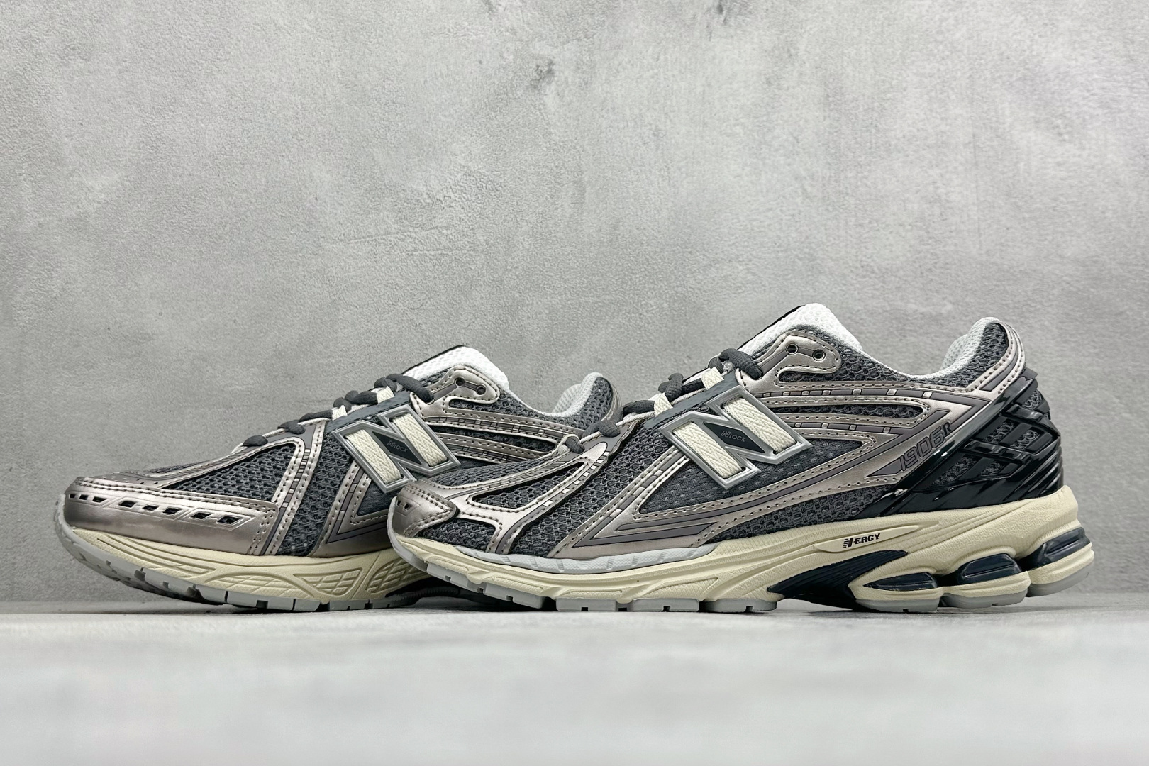 200 GS版New Balance M1906系列复古单品宝藏老爹鞋 M1906RBG