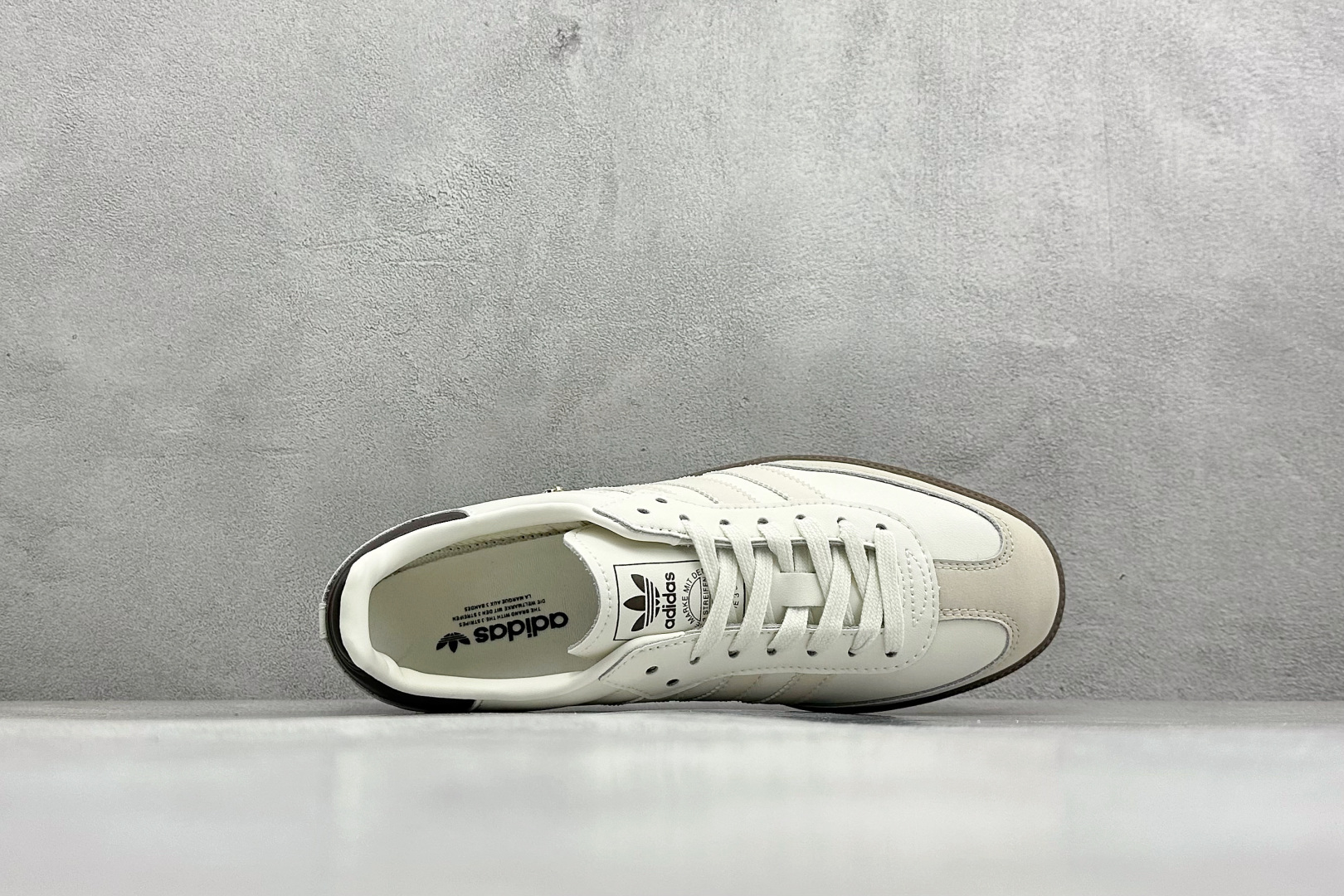 150 HZ版Adidas Originals Samba 奶油白 桑巴舞系列绅士德训足球风百搭低帮休闲运动板鞋 IH6628