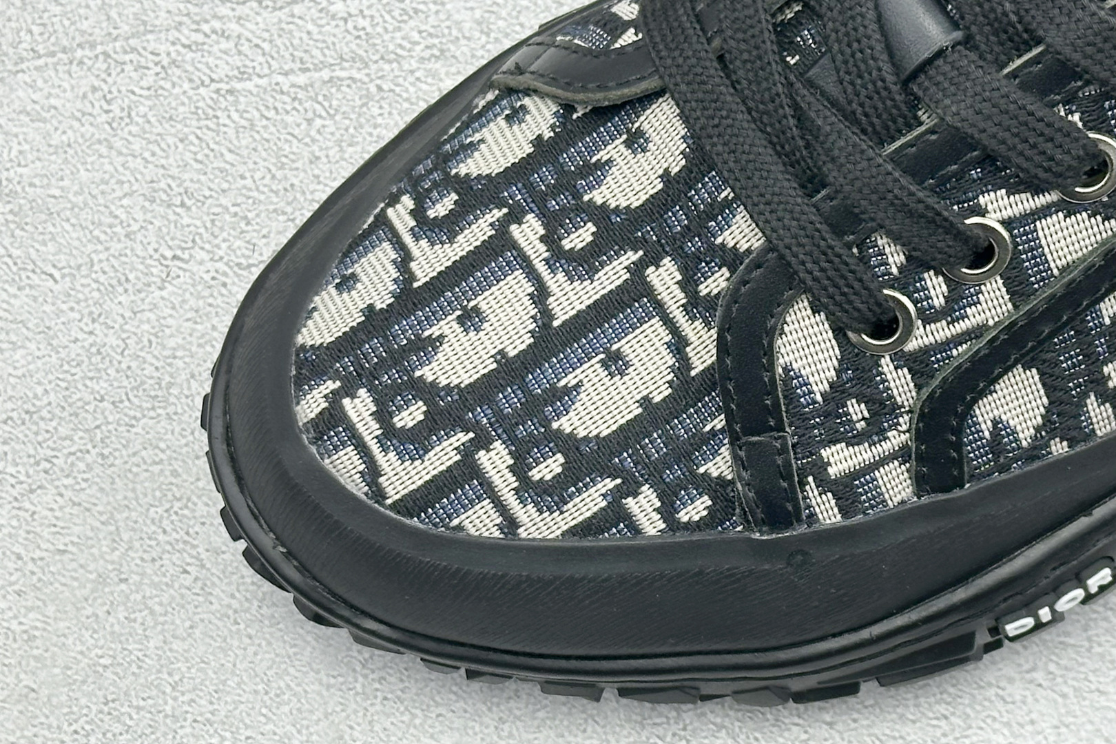 400 B28 Dior 老花刺绣运动休闲鞋高帮系带老爹鞋 Dior 迪奥 3SN277ZJW-H961-Chinese UA Cheap High Quatity Brand Clothes Bags handbags Sneakers wholesale wholesaler seller from China Factory suppliers Fashion Clothing Shoes best Quality Beautiful Price 400 B28 Dior 老花刺绣运动休闲鞋高帮系带老爹鞋 Dior 迪奥 3SN277ZJW-H961