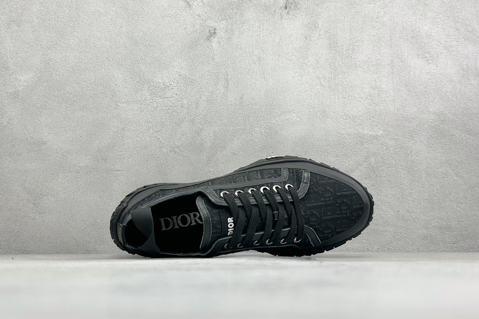 400 B28 Dior 老花刺绣运动休闲鞋高帮系带老爹鞋 Dior 迪奥 3SN277ZJW-H969-Chinese UA Cheap High Quatity Brand Clothes Bags handbags Sneakers wholesale wholesaler seller from China Factory suppliers Fashion Clothing Shoes best Quality Beautiful Price 400 B28 Dior 老花刺绣运动休闲鞋高帮系带老爹鞋 Dior 迪奥 3SN277ZJW-H969