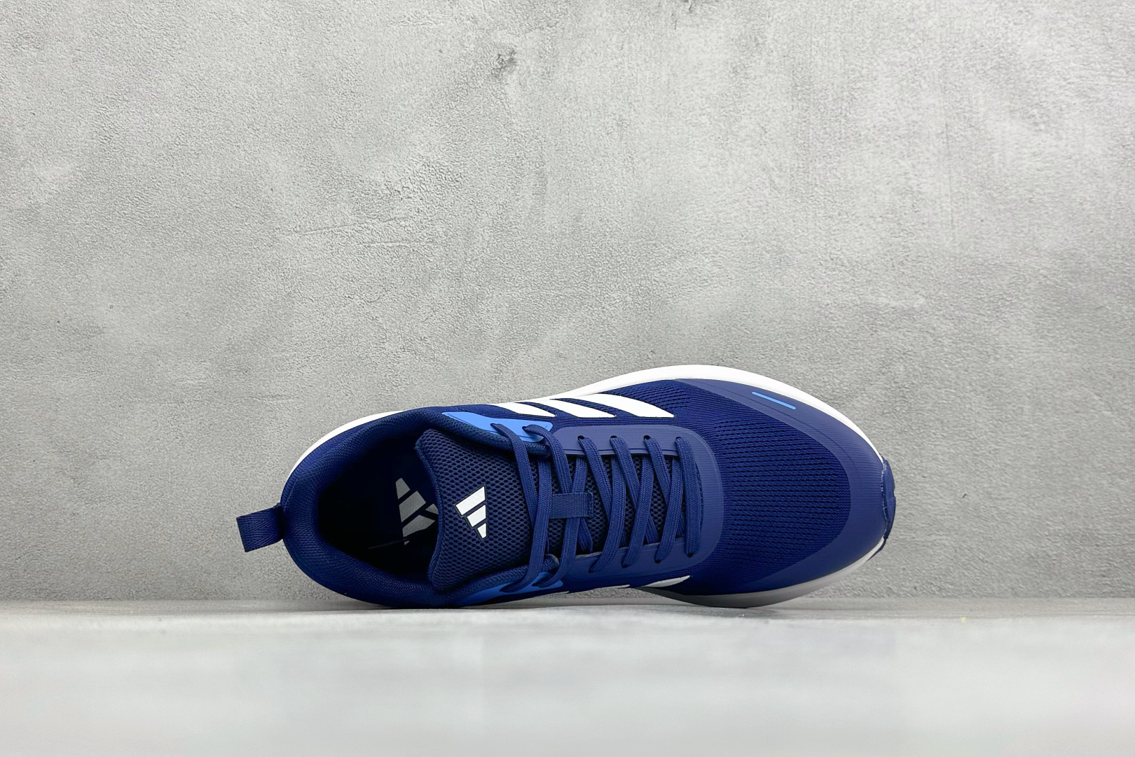 190 Adidas Super nova 阿迪达斯 舒适柔软防滑耐磨 低帮跑步鞋 D68954