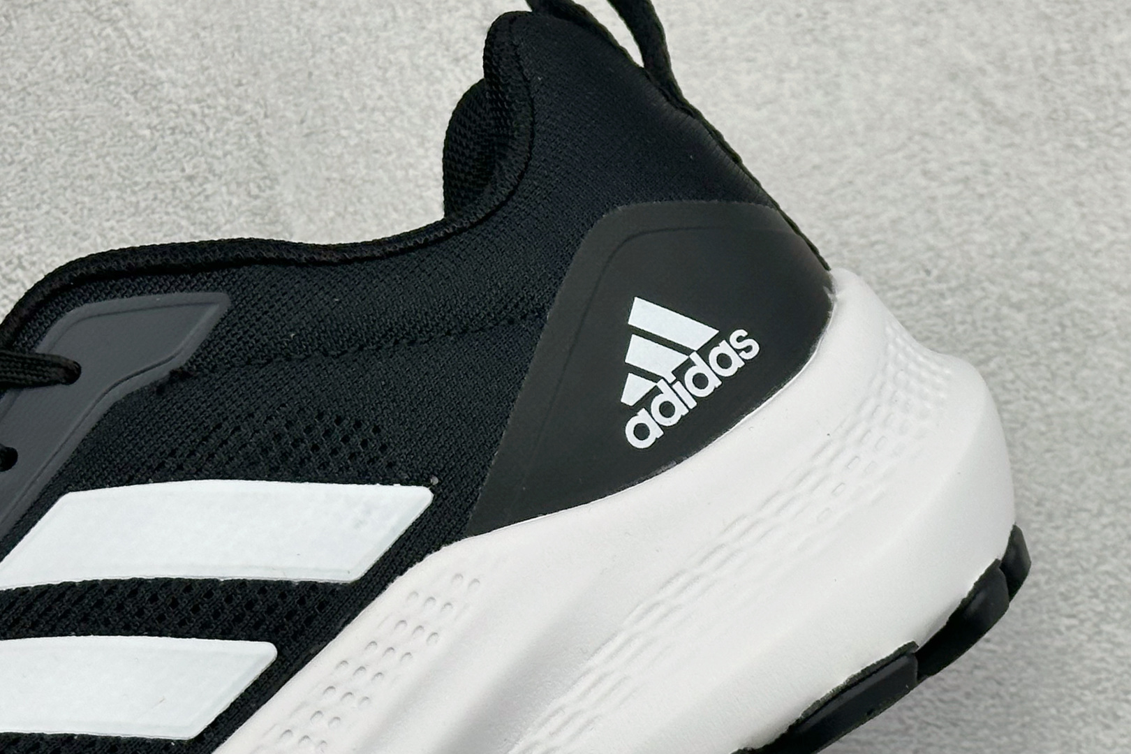190 Adidas Super nova 阿迪达斯 舒适柔软防滑耐磨 低帮跑步鞋 D68951