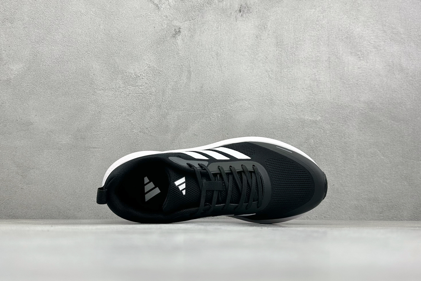 190 Adidas Super nova 阿迪达斯 舒适柔软防滑耐磨 低帮跑步鞋 D68951