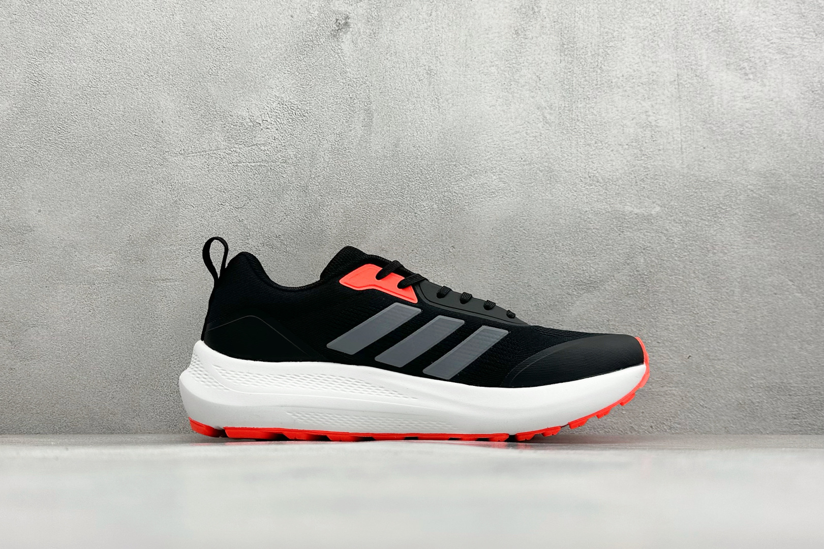 190 Adidas Super nova 阿迪达斯 舒适柔软防滑耐磨 低帮跑步鞋 D68956