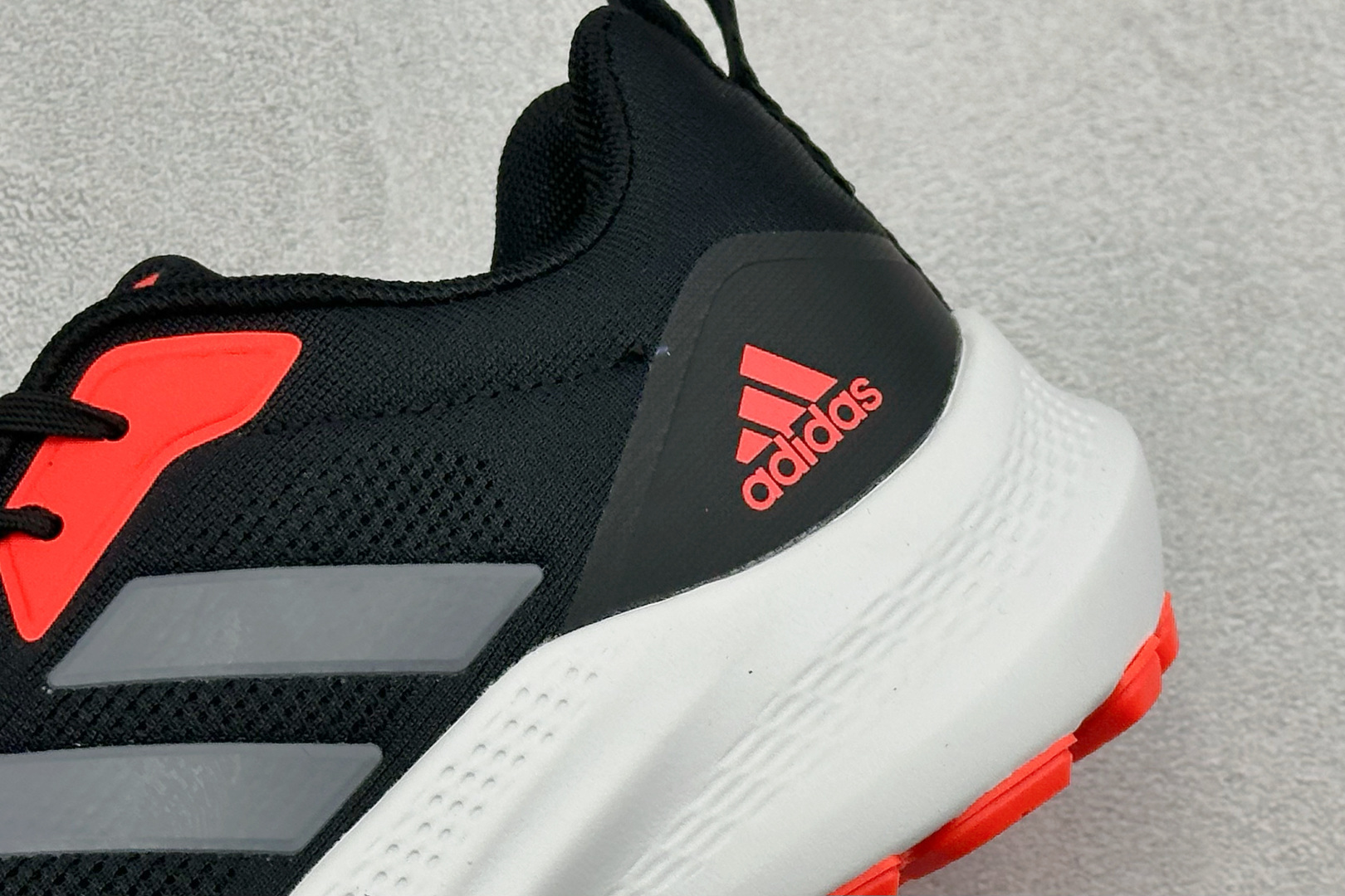 190 Adidas Super nova 阿迪达斯 舒适柔软防滑耐磨 低帮跑步鞋 D68956