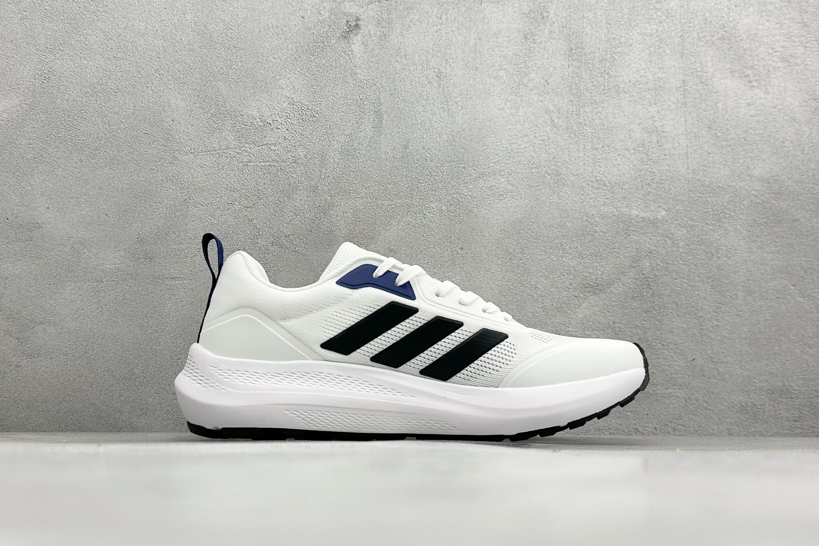190 Adidas Super nova 阿迪达斯 舒适柔软防滑耐磨 低帮跑步鞋 D68953