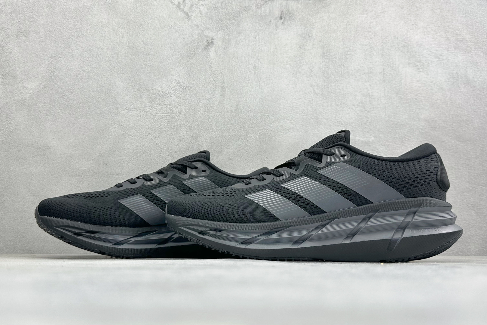 200 Adidas Adistar 4 阿迪达斯 舒适时尚 网布防滑耐磨 低帮休闲跑步鞋 JR0296