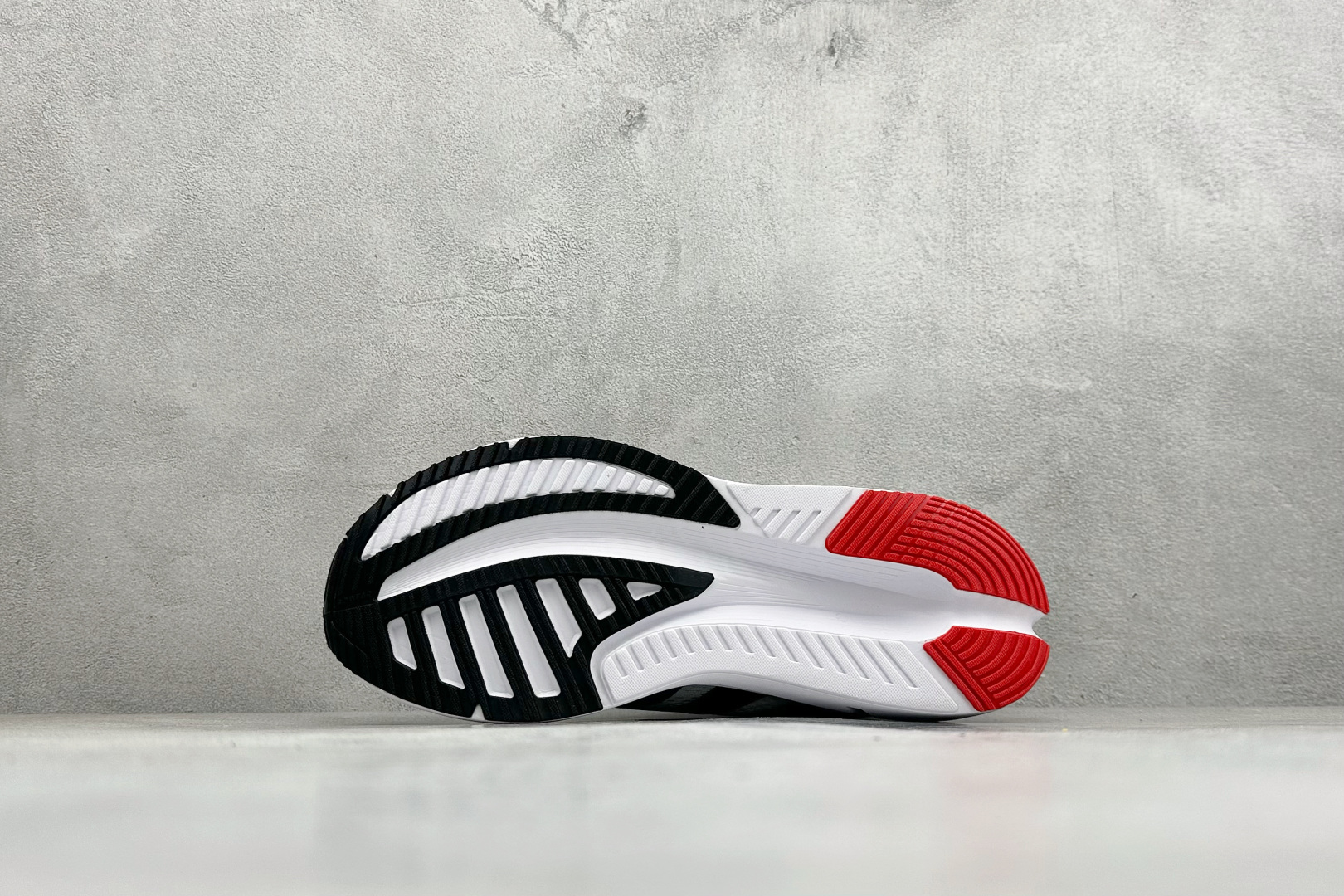 200 Adidas Adistar 4 阿迪达斯 舒适时尚 网布防滑耐磨 低帮休闲跑步鞋 JR0300
