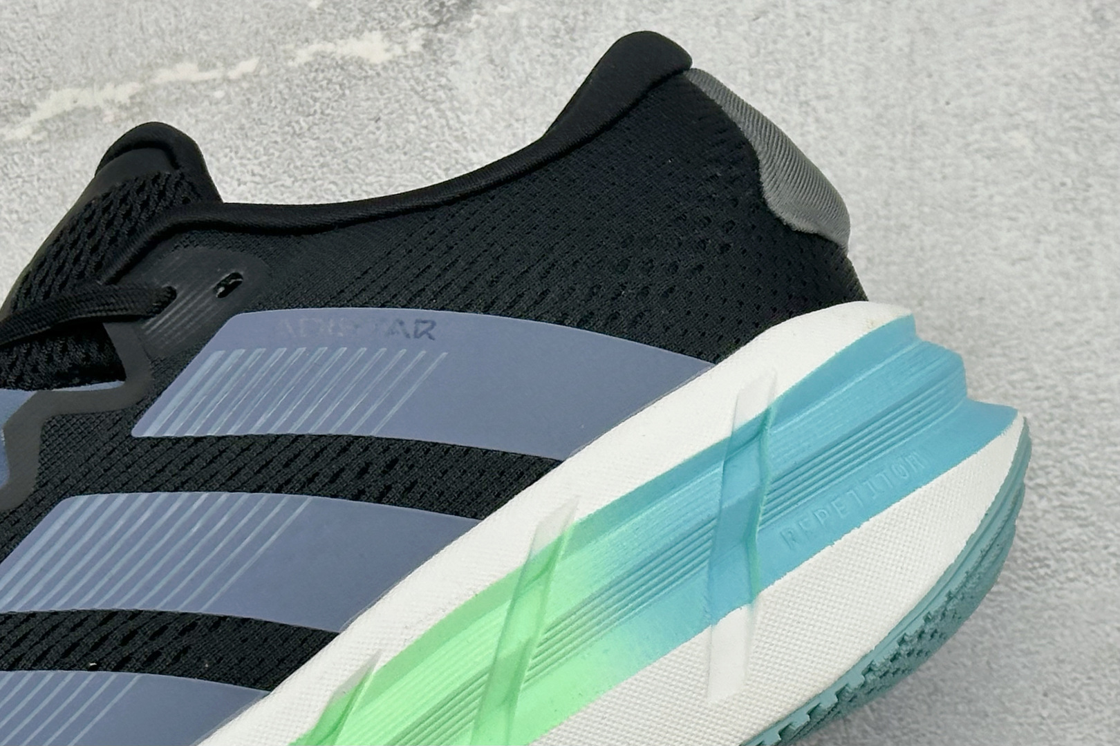 200 Adidas Adistar 4 阿迪达斯 舒适时尚 网布防滑耐磨 低帮休闲跑步鞋 JR0301