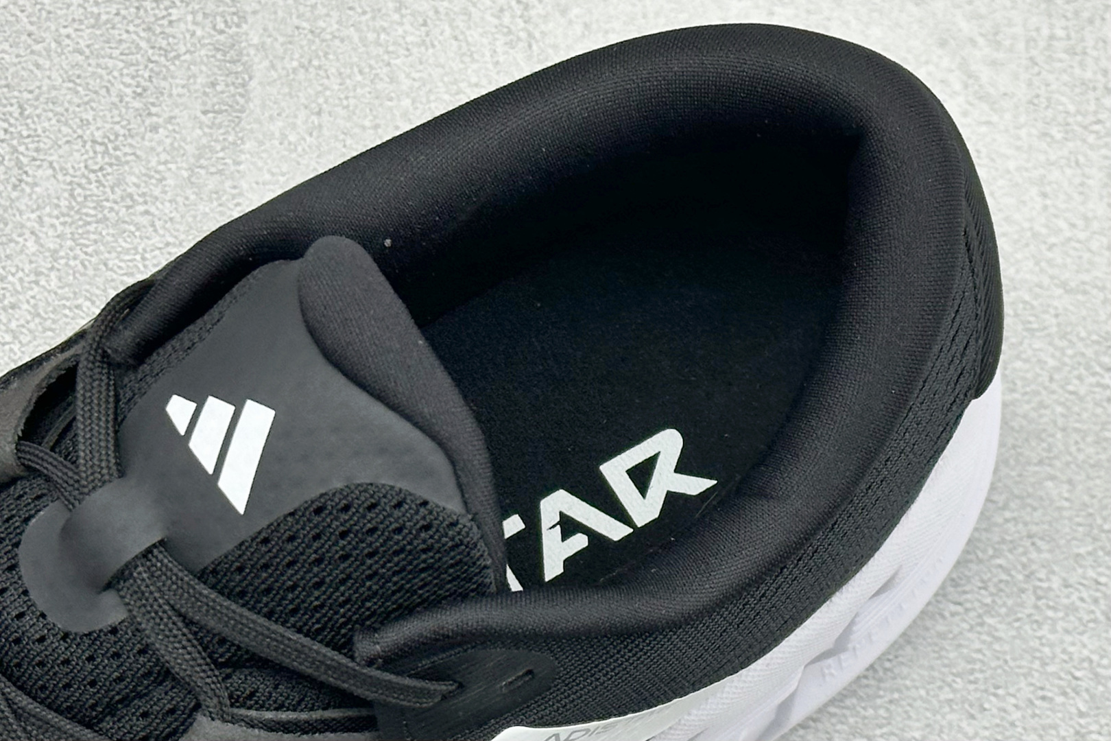 200 Adidas Adistar 4 阿迪达斯 舒适时尚 网布防滑耐磨 低帮休闲跑步鞋 JR0295