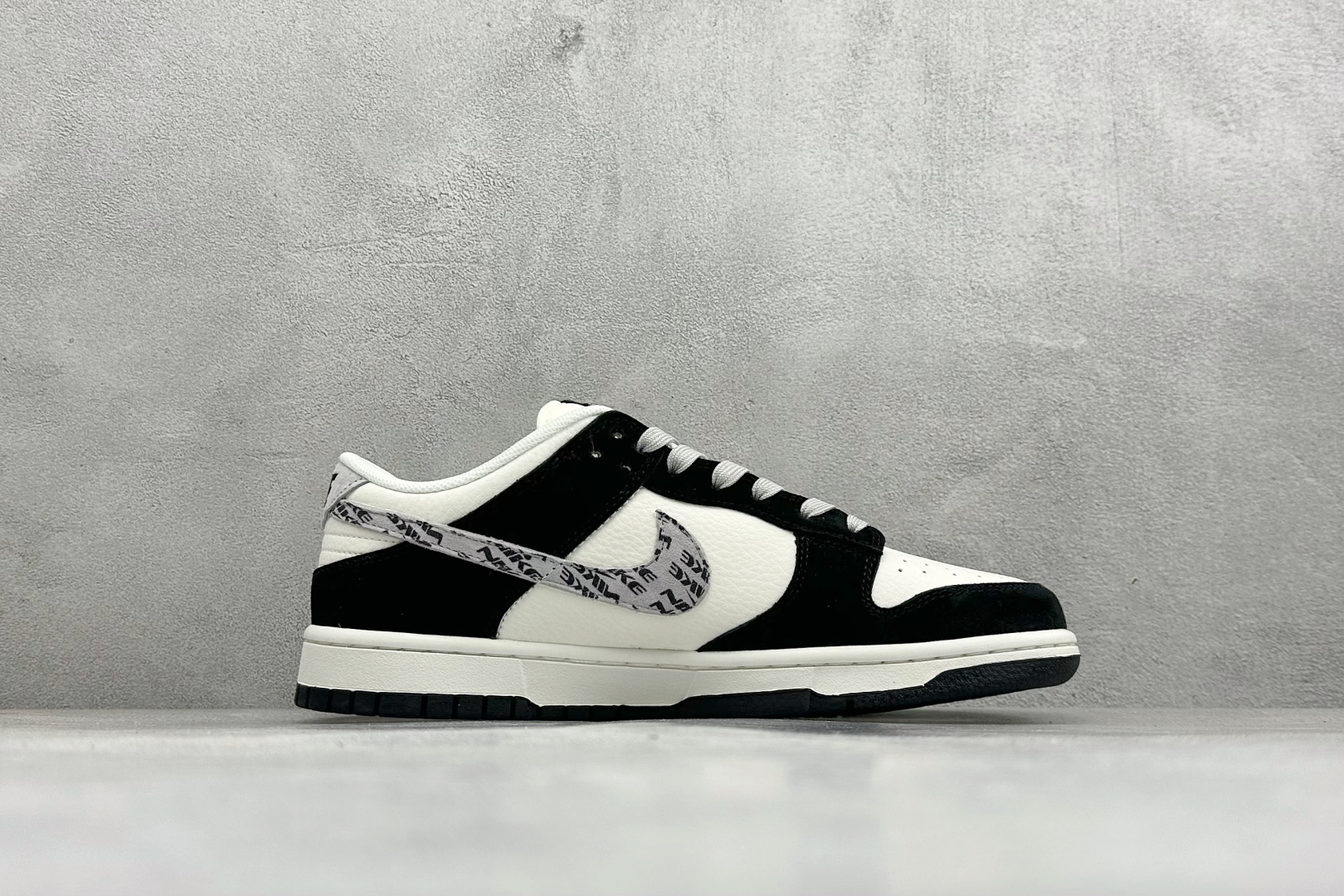 Nike Dunk Low 联名款 黑白做旧 复古休闲板鞋 XZ5899-111-Top High Quatity Cheap Sneakers Fashion Clothing Clothes Bags handbags Shoes of all Brand wholesale With The best Quality And Beautiful Price from China Factory Chinese suppliers wholesaler seller Nike Dunk Low 联名款 黑白做旧 复古休闲板鞋 XZ5899-111