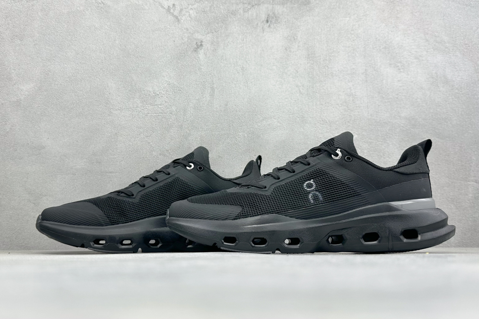 170 On昂跑Cloudpulse Next 轻量运动休闲鞋 脚感很舒服 鞋底柔软且包裹性好 上脚显腿长 3MF3060-Chinese UA Cheap High Quatity Brand Clothes Bags handbags Sneakers wholesale wholesaler seller from China Factory suppliers Fashion Clothing Shoes best Quality Beautiful Price 170 On昂跑Cloudpulse Next 轻量运动休闲鞋 脚感很舒服 鞋底柔软且包裹性好 上脚显腿长 3MF3060