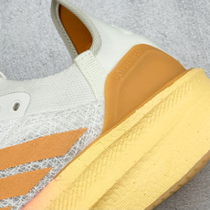 🌾 Adidas Ultraboost 5.0 阿迪达斯 耐磨缓震 Boost 爆米花 休闲运动跑鞋 采 🌾 Adidas Ultraboost 5.0 阿迪达斯 耐磨缓震 Boost 爆米花 休闲运动跑鞋 采