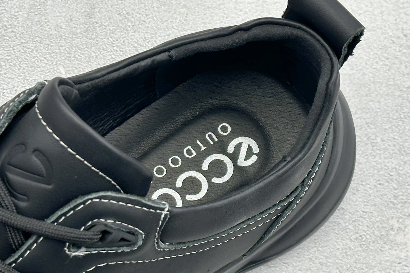 300 Ecco 爱步 健步系列运动鞋休闲跑步鞋 890418