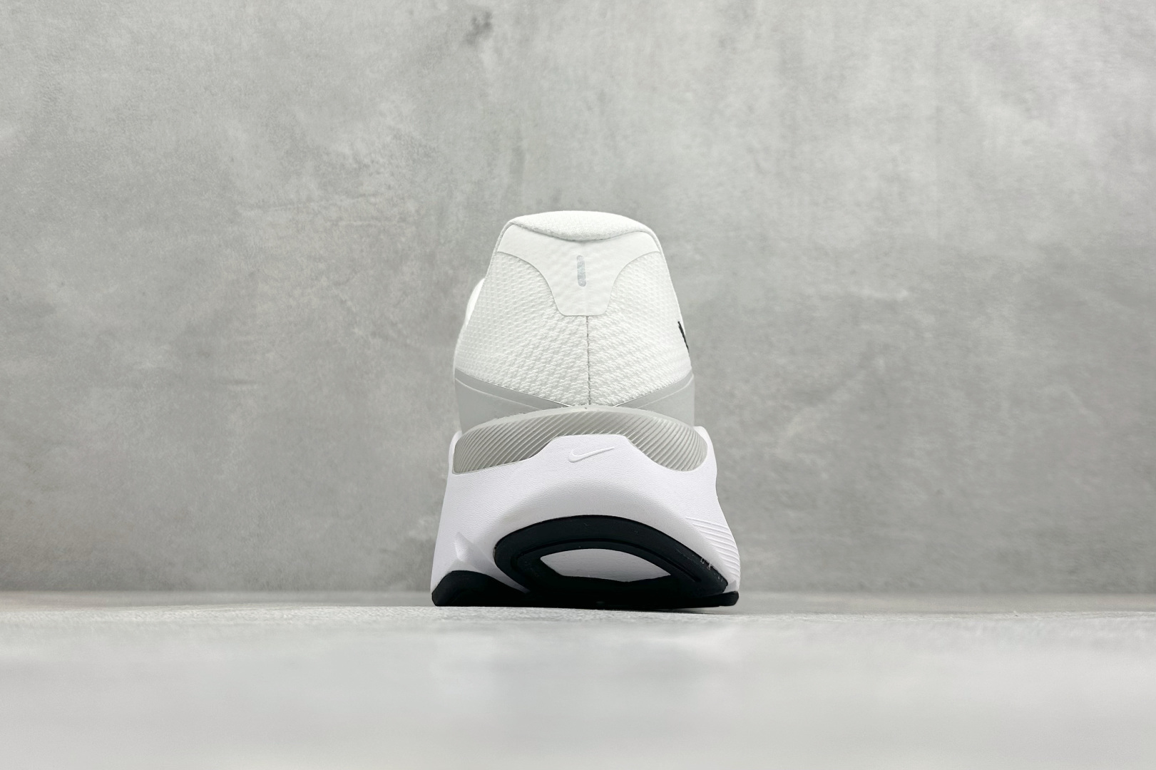 NIKE STRUCTURE PLUS 耐克 舒适减震防滑 低帮跑步鞋 全掌ReactX泡绵中底 HQ3048-100-莆田鞋,莆田鞋货源,高仿鞋,高仿鞋货源,安福档口,莆田高仿鞋,莆田鞋批发,高仿鞋批发,莆田高仿运动鞋,高仿运动鞋,莆田运动鞋 NIKE STRUCTURE PLUS 耐克 舒适减震防滑 低帮跑步鞋 全掌ReactX泡绵中底 HQ3048-100
