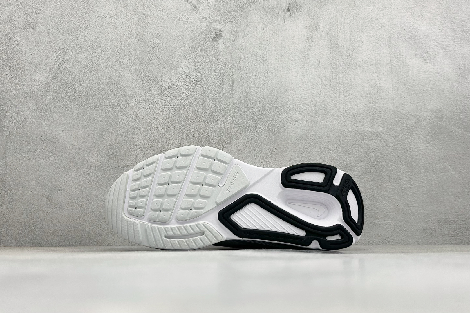 NIKE STRUCTURE PLUS 耐克 舒适减震防滑 低帮跑步鞋 全掌ReactX泡绵中底 HQ3048-100-莆田鞋,莆田鞋货源,高仿鞋,高仿鞋货源,安福档口,莆田高仿鞋,莆田鞋批发,高仿鞋批发,莆田高仿运动鞋,高仿运动鞋,莆田运动鞋 NIKE STRUCTURE PLUS 耐克 舒适减震防滑 低帮跑步鞋 全掌ReactX泡绵中底 HQ3048-100
