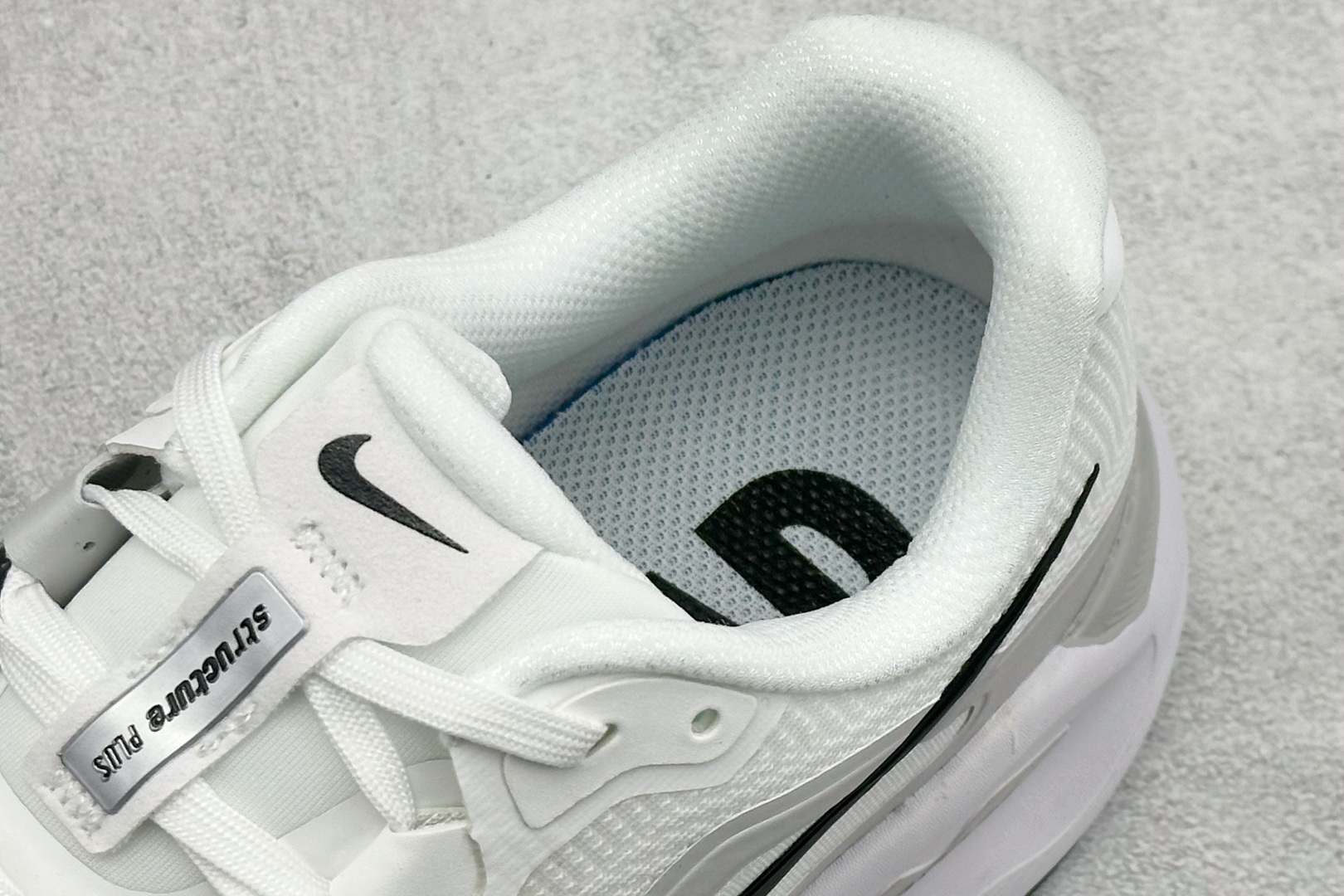 NIKE STRUCTURE PLUS 耐克 舒适减震防滑 低帮跑步鞋 全掌ReactX泡绵中底 HQ3048-100-莆田鞋,莆田鞋货源,高仿鞋,高仿鞋货源,安福档口,莆田高仿鞋,莆田鞋批发,高仿鞋批发,莆田高仿运动鞋,高仿运动鞋,莆田运动鞋 NIKE STRUCTURE PLUS 耐克 舒适减震防滑 低帮跑步鞋 全掌ReactX泡绵中底 HQ3048-100