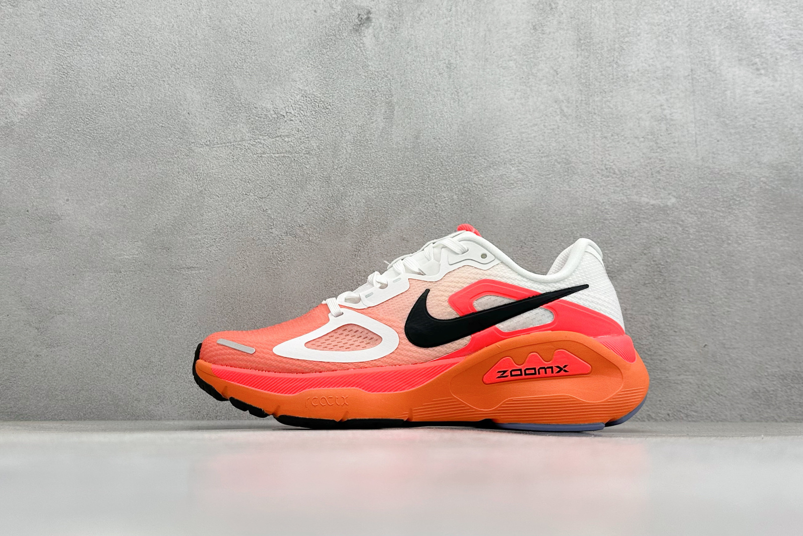 210 NIKE STRUCTURE PLUS 耐克 舒适减震防滑 低帮跑步鞋 HQ3049-101