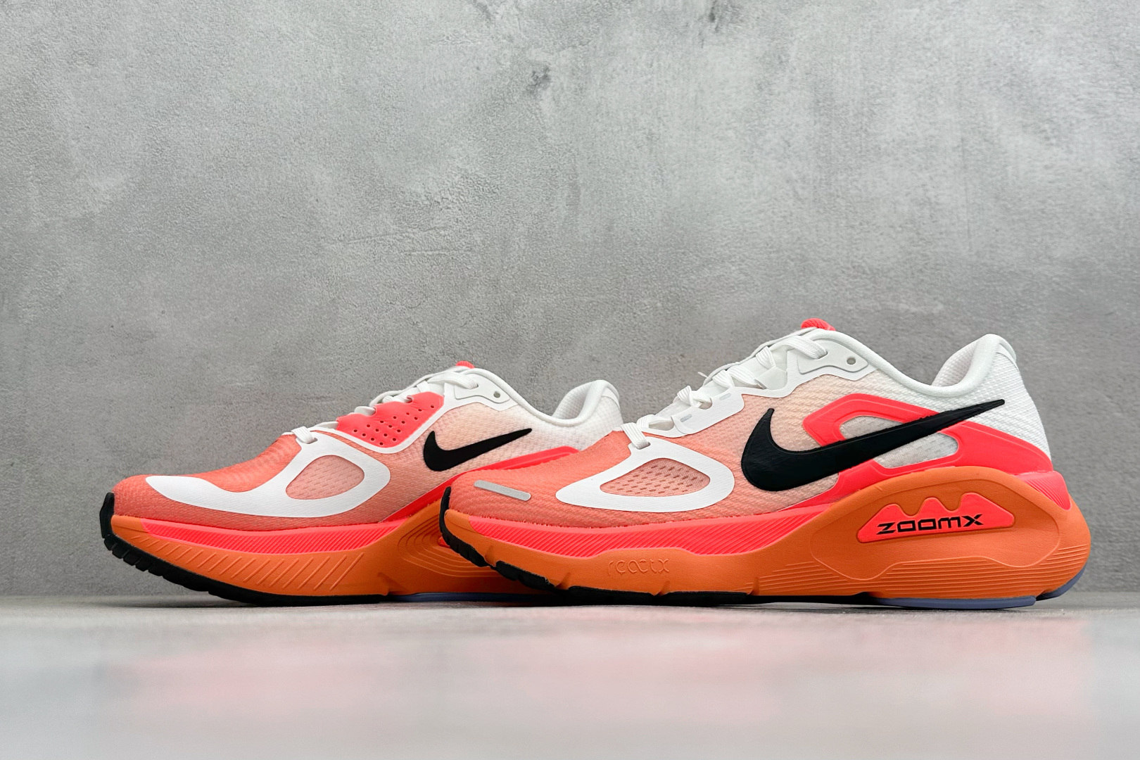 210 NIKE STRUCTURE PLUS 耐克 舒适减震防滑 低帮跑步鞋 HQ3049-101