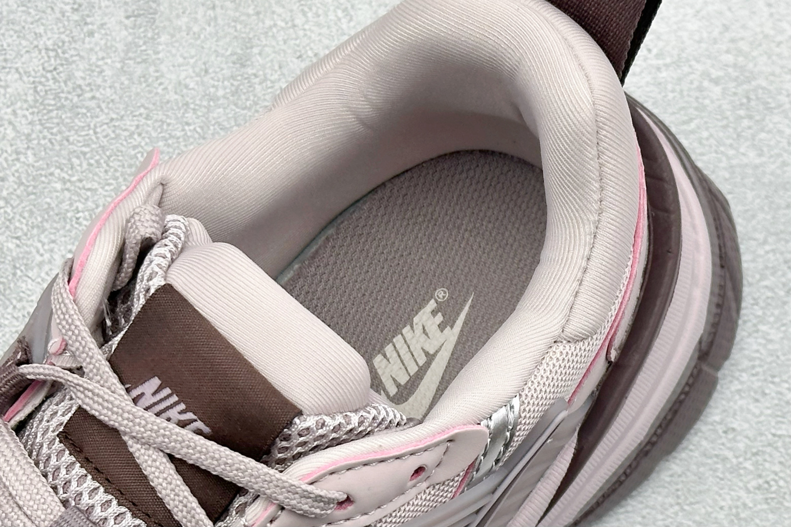 NIKE V2K Runtekk 减震防滑复古低帮跑步鞋 FD0736-602-Top High Quatity Cheap Sneakers Fashion Clothing Clothes Bags handbags Shoes of all Brand wholesale With The best Quality And Beautiful Price from China Factory Chinese suppliers wholesaler seller NIKE V2K Runtekk 减震防滑复古低帮跑步鞋 FD0736-602