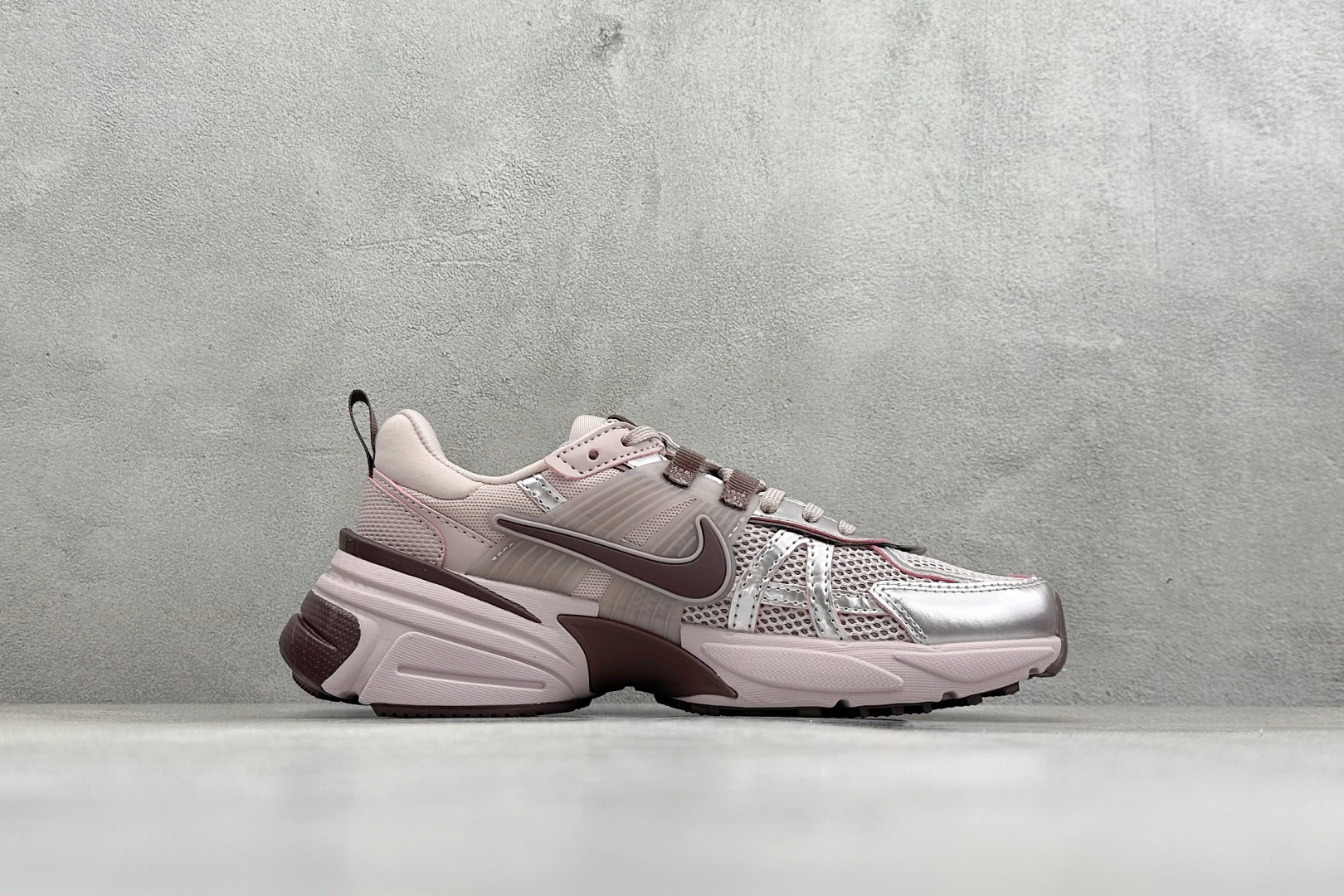 NIKE V2K Runtekk 减震防滑复古低帮跑步鞋 FD0736-602-Top High Quatity Cheap Sneakers Fashion Clothing Clothes Bags handbags Shoes of all Brand wholesale With The best Quality And Beautiful Price from China Factory Chinese suppliers wholesaler seller NIKE V2K Runtekk 减震防滑复古低帮跑步鞋 FD0736-602