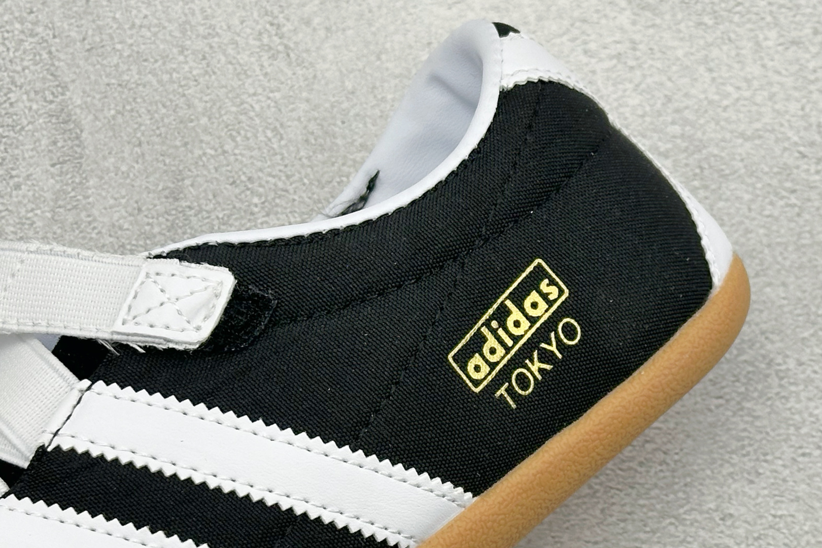 160 Adidas Tokyo W 阿迪达斯 舒适百搭经典休闲运动鞋 JR4790