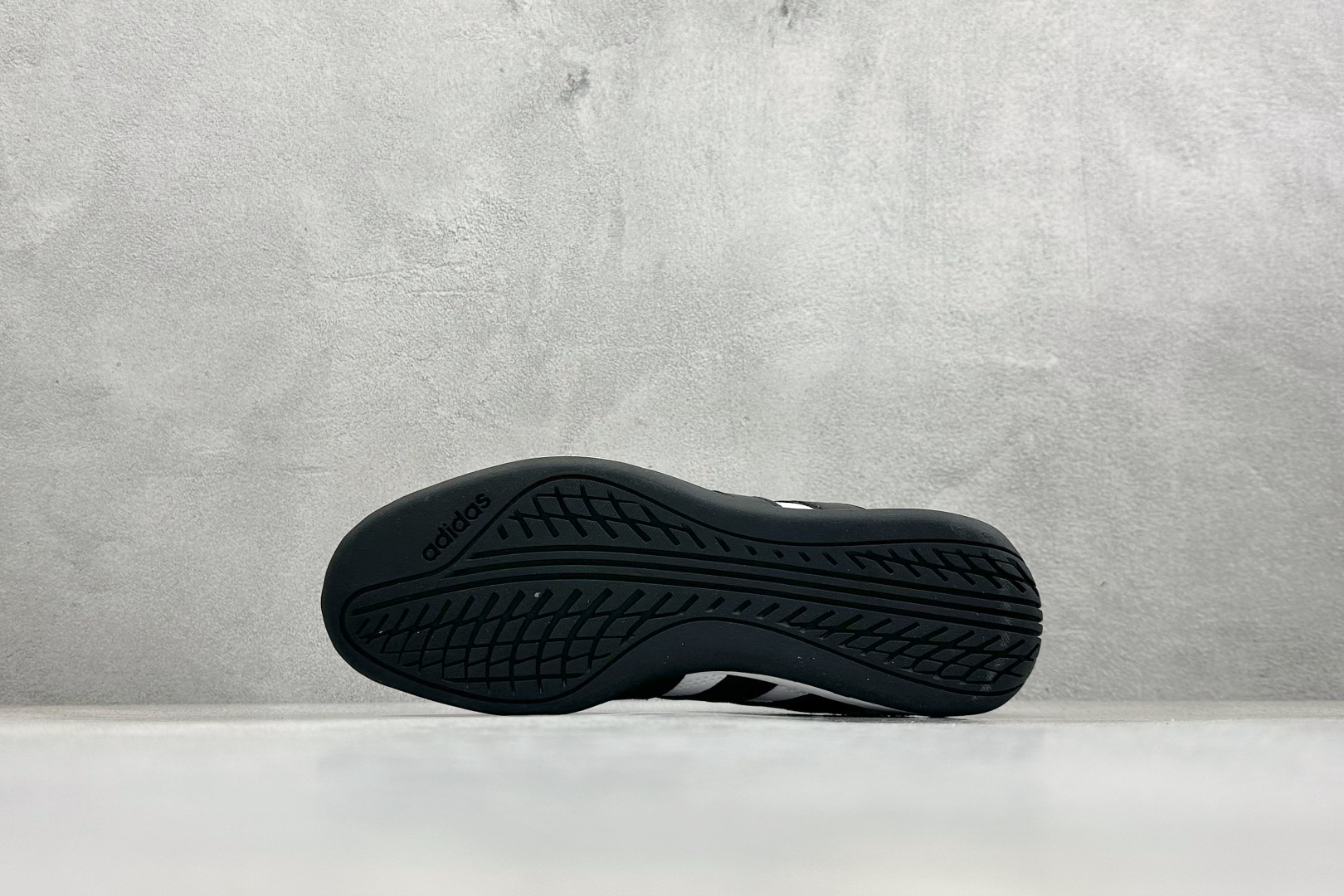 160 Adidas Originals Adiracer 2026 阿迪流运动防滑低帮休闲跑步鞋 HQ9160-Chinese UA Cheap High Quatity Brand Clothes Bags handbags Sneakers wholesale wholesaler seller from China Factory suppliers Fashion Clothing Shoes best Quality Beautiful Price 160 Adidas Originals Adiracer 2026 阿迪流运动防滑低帮休闲跑步鞋 HQ9160