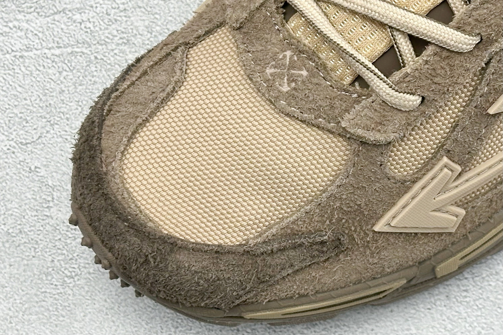 380 S版 Off-White 防滑耐磨透气性轻便跑鞋 OWIA289F25LEA001
