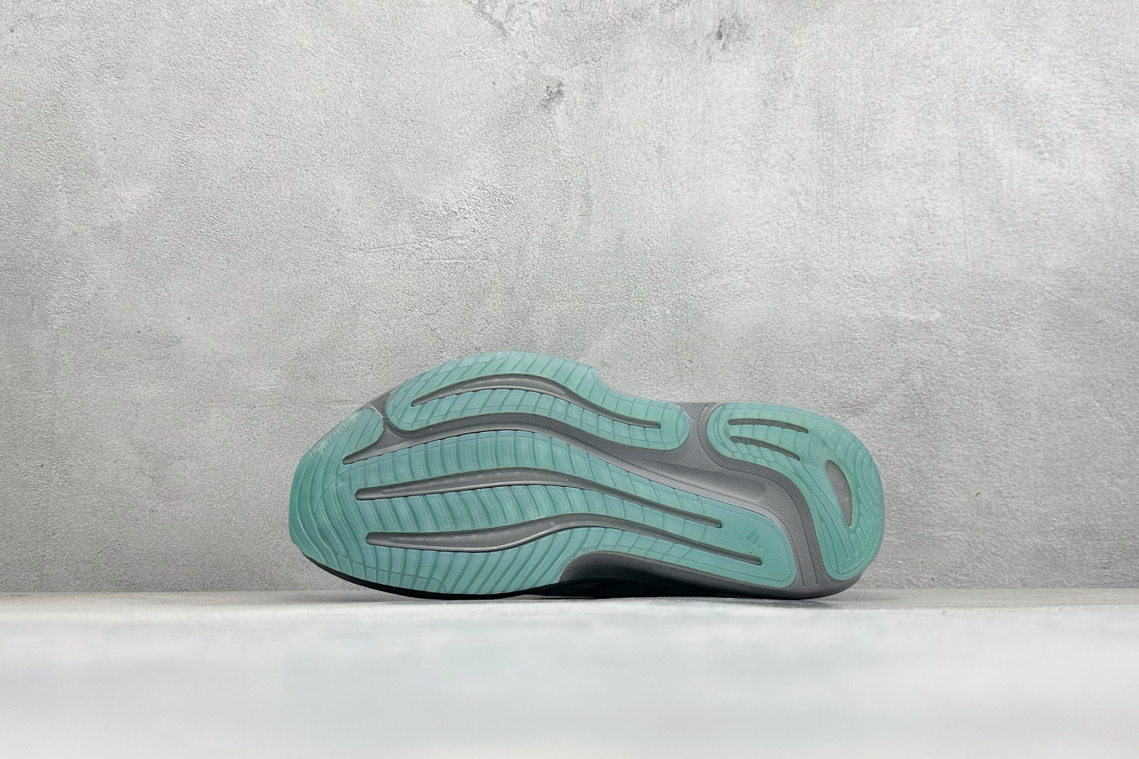 180 TY版Adidas Supernova Rise 3 阿迪达斯 减震回弹 运动透气休闲跑步鞋 JR7387