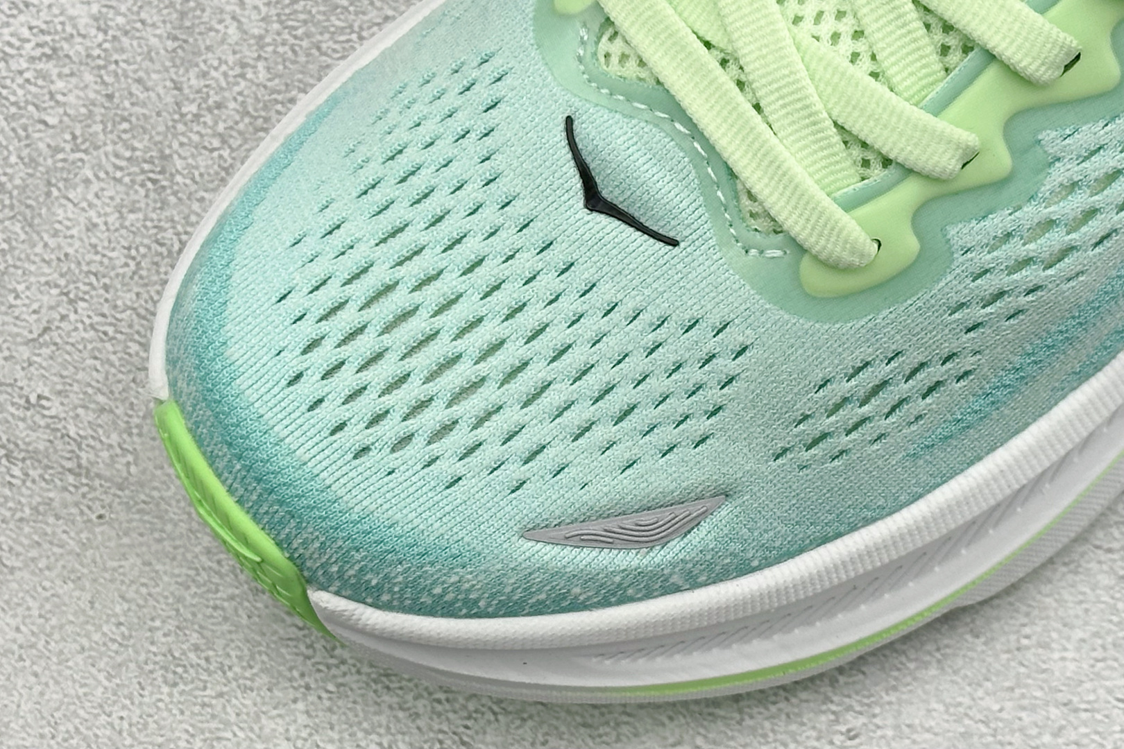 170 ST版HOKA ONE ONE Bondi 9 复古舒适防滑耐磨低帮山地户外跑步鞋 1162011-LNMT