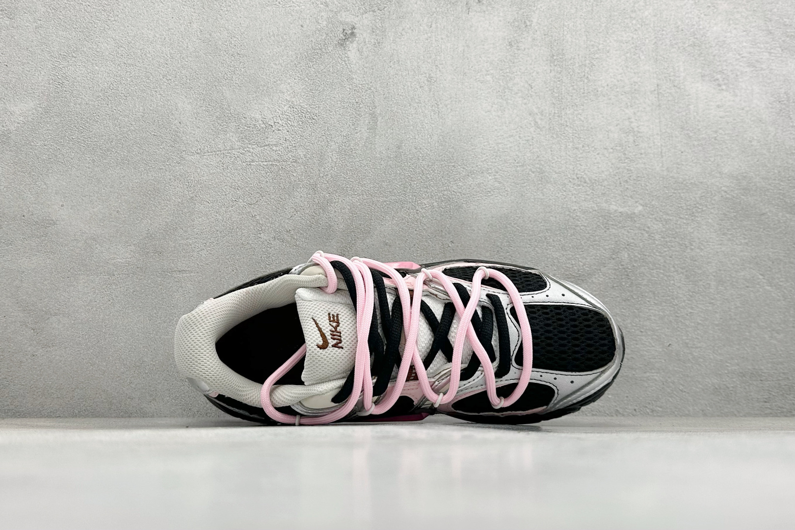 Nike V5 RNR 复古做旧 解构绑带 舒适百搭防滑耐磨 低帮跑步鞋 HQ7901-102-Top High Quatity Cheap Sneakers Fashion Clothing Clothes Bags handbags Shoes of all Brand wholesale With The best Quality And Beautiful Price from China Factory Chinese suppliers wholesaler seller Nike V5 RNR 复古做旧 解构绑带 舒适百搭防滑耐磨 低帮跑步鞋 HQ7901-102