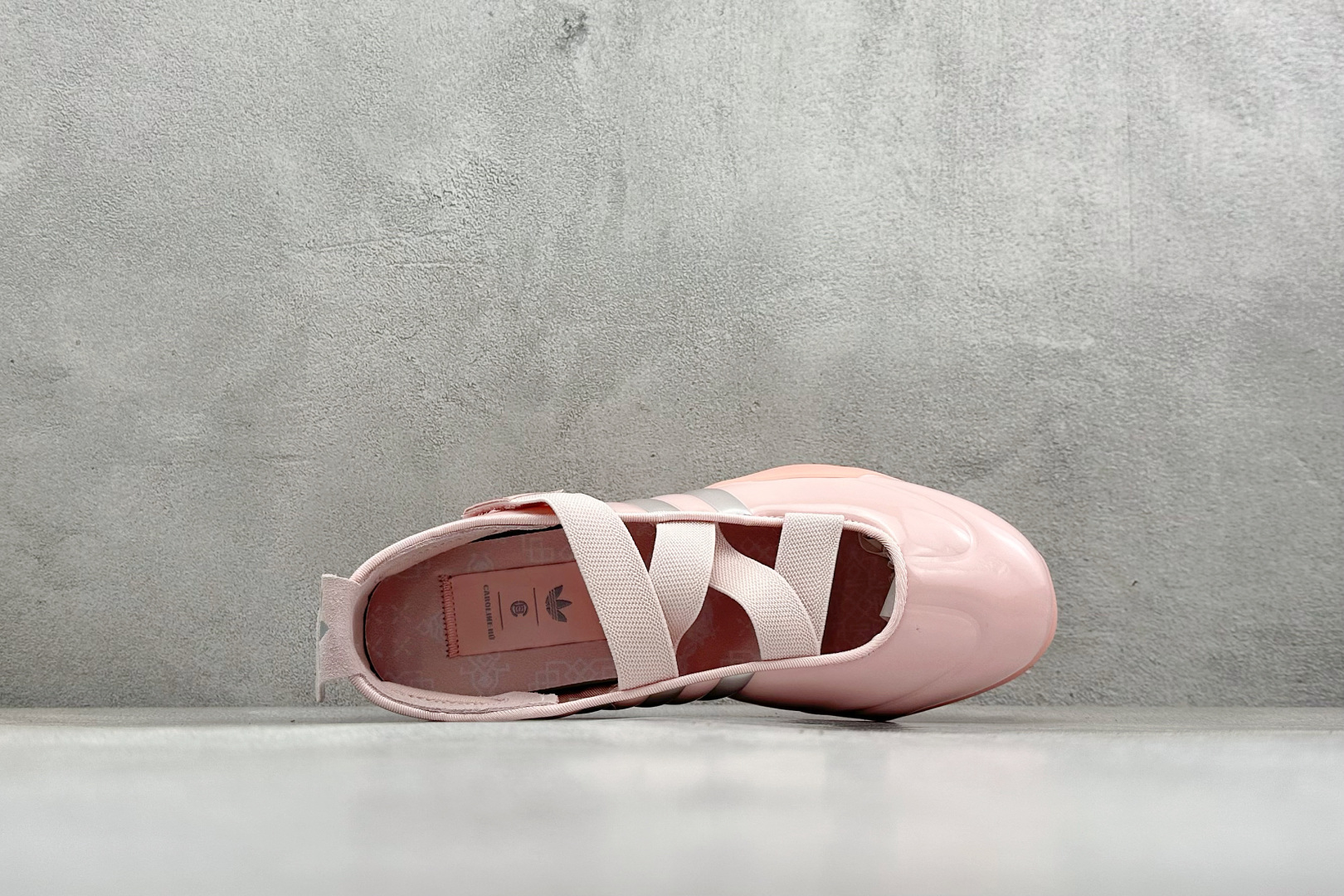 140 Caroline Hu x Edison Chen x AD 阿迪 Taekwondo 玛丽珍 陈冠希联名款 低帮生活休闲鞋 JR6485