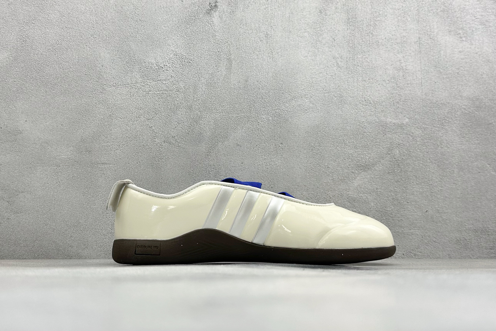 140 Caroline Hu x Edison Chen x AD 阿迪 Taekwondo 玛丽珍 陈冠希联名款 低帮生活休闲鞋 JR6919-Chinese UA Cheap High Quatity Brand Clothes Bags handbags Sneakers wholesale wholesaler seller from China Factory suppliers Fashion Clothing Shoes best Quality Beautiful Price 140 Caroline Hu x Edison Chen x AD 阿迪 Taekwondo 玛丽珍 陈冠希联名款 低帮生活休闲鞋 JR6919