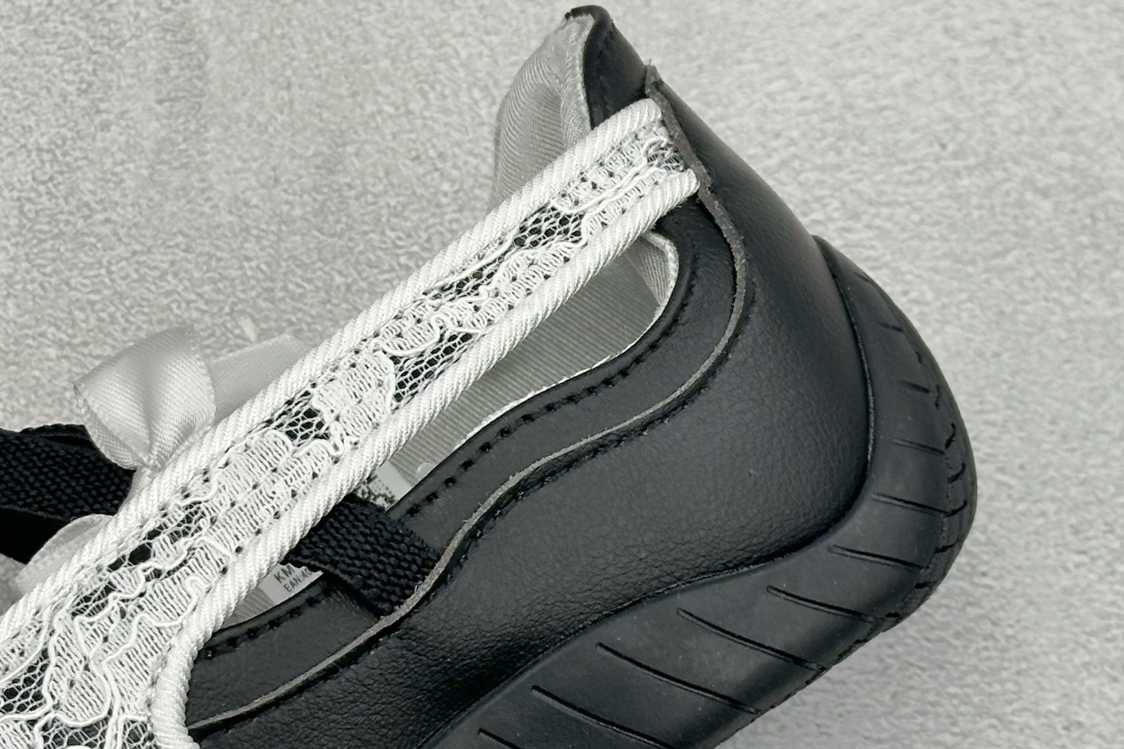 PuMa Speedcat 舒适百搭 低帮玛丽珍芭蕾鞋 酷感拉满 408709-01-Top High Quatity Cheap Sneakers Fashion Clothing Clothes Bags handbags Shoes of all Brand wholesale With The best Quality And Beautiful Price from China Factory Chinese suppliers wholesaler seller PuMa Speedcat 舒适百搭 低帮玛丽珍芭蕾鞋 酷感拉满 408709-01