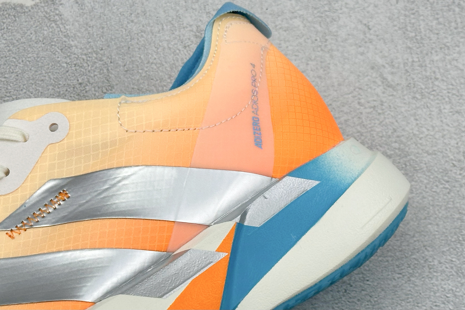 190 Adidas Adizero Adios 4 M 阿迪透气轻盈低帮跑步鞋 KH6360