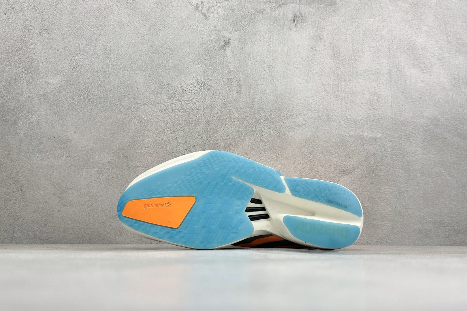 190 Adidas Adizero Adios 4 M 阿迪透气轻盈低帮跑步鞋 KH6360