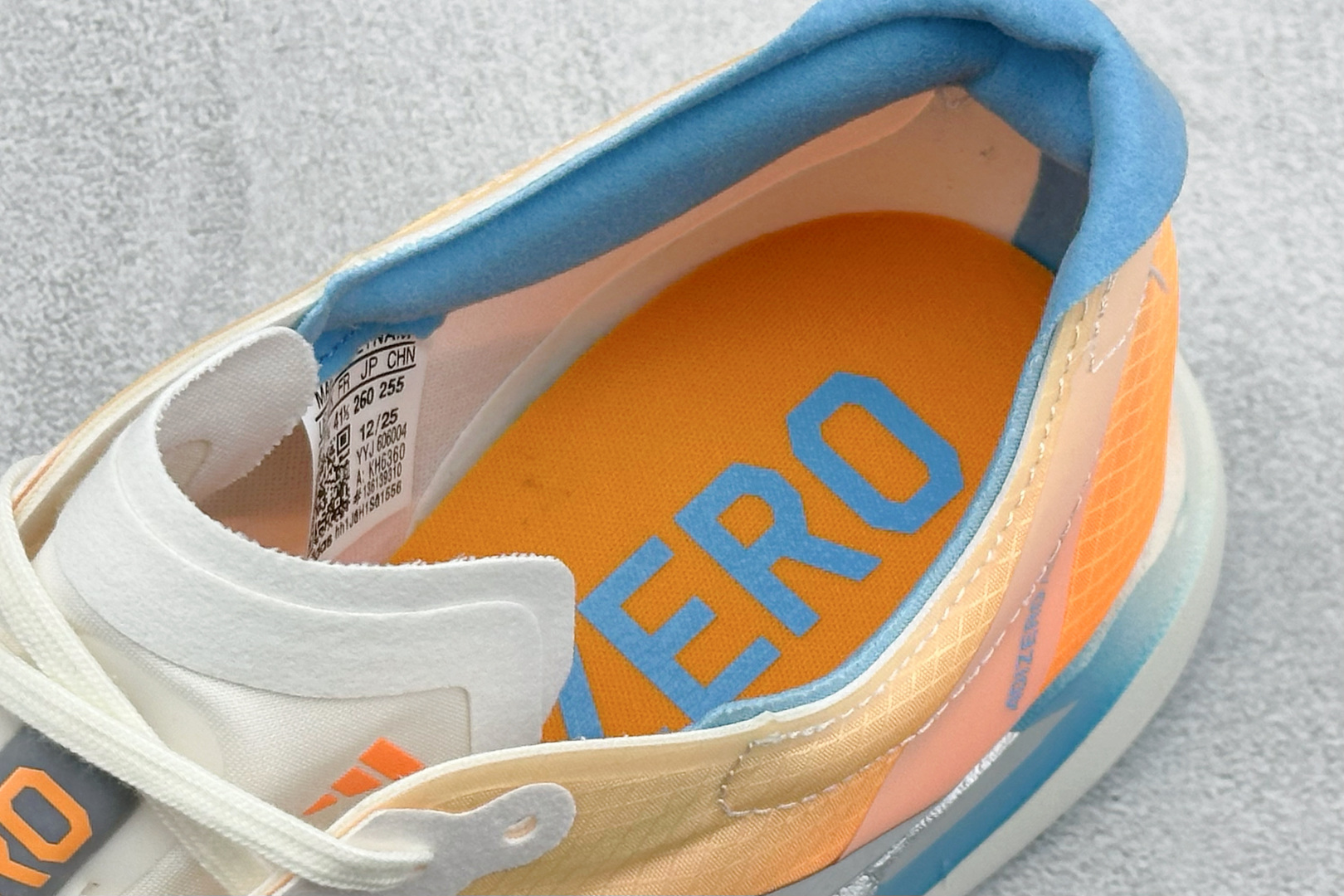 190 Adidas Adizero Adios 4 M 阿迪透气轻盈低帮跑步鞋 KH6360