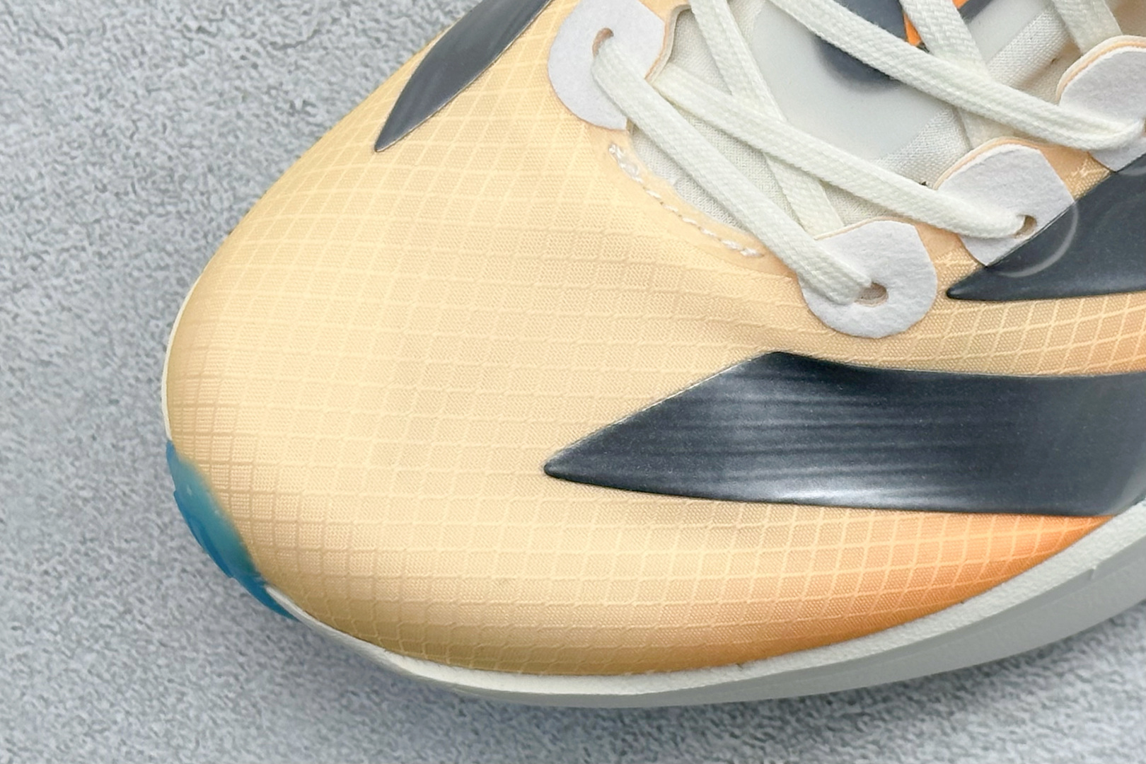 190 Adidas Adizero Adios 4 M 阿迪透气轻盈低帮跑步鞋 KH6360