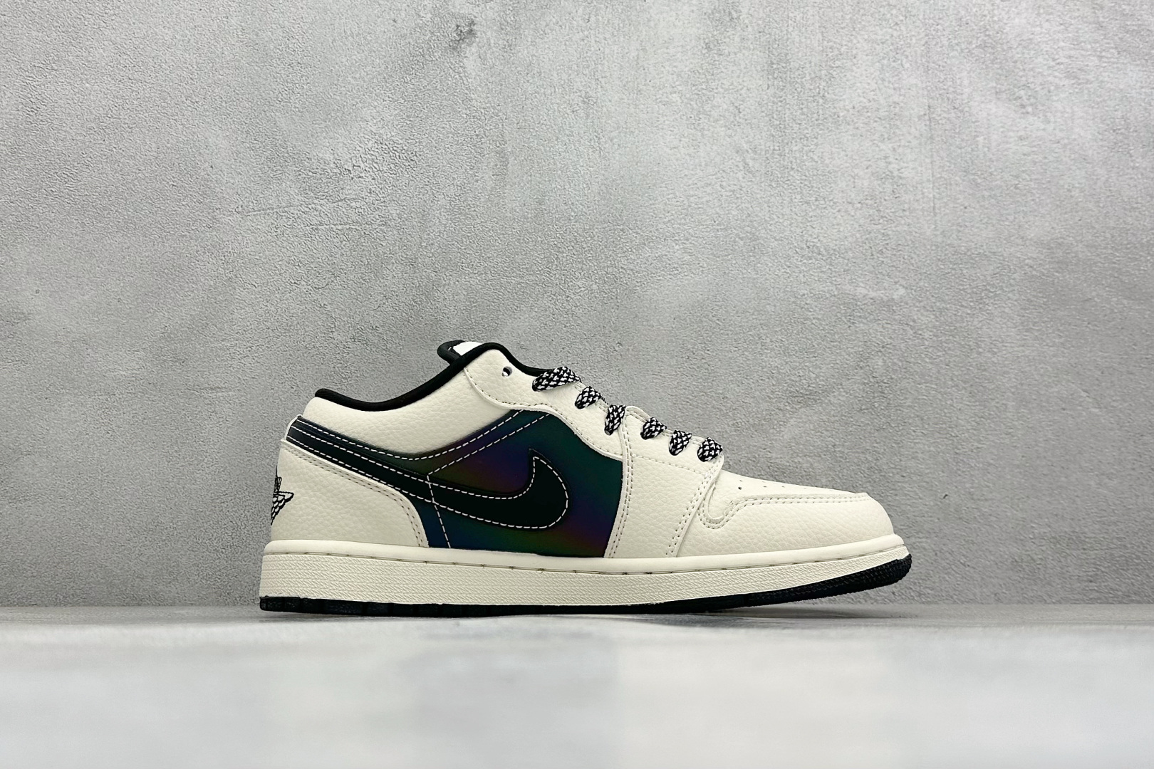 潮酷炸街 AJ1低帮 AIR JORDAN 1 巴黎世家联名款 经典鞋型焕新演绎 LL8888-007-Top High Quatity Cheap Sneakers Fashion Clothing Clothes Bags handbags Shoes of all Brand wholesale With The best Quality And Beautiful Price from China Factory Chinese suppliers wholesaler seller 潮酷炸街 AJ1低帮 AIR JORDAN 1 巴黎世家联名款 经典鞋型焕新演绎 LL8888-007