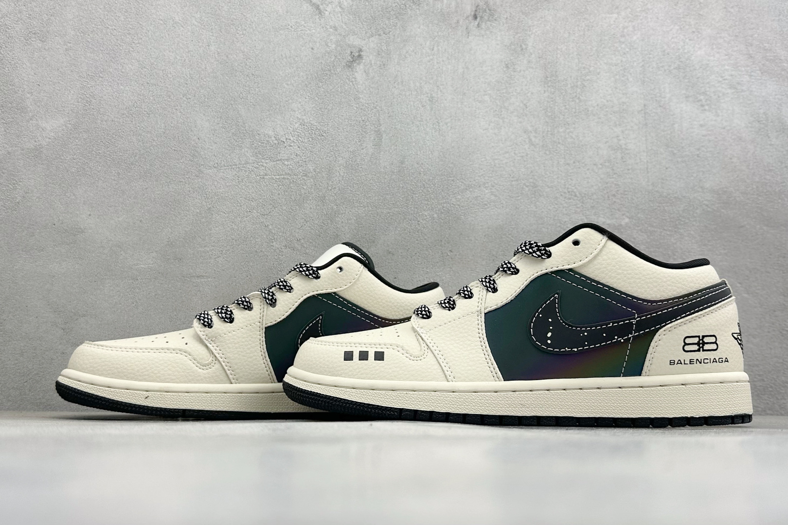 潮酷炸街 AJ1低帮 AIR JORDAN 1 巴黎世家联名款 经典鞋型焕新演绎 LL8888-007-Top High Quatity Cheap Sneakers Fashion Clothing Clothes Bags handbags Shoes of all Brand wholesale With The best Quality And Beautiful Price from China Factory Chinese suppliers wholesaler seller 潮酷炸街 AJ1低帮 AIR JORDAN 1 巴黎世家联名款 经典鞋型焕新演绎 LL8888-007