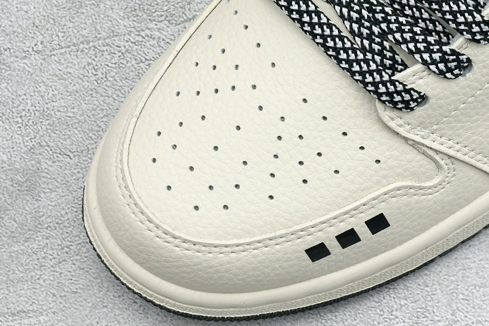 潮酷炸街 AJ1低帮 AIR JORDAN 1 巴黎世家联名款 经典鞋型焕新演绎 LL8888-007-Top High Quatity Cheap Sneakers Fashion Clothing Clothes Bags handbags Shoes of all Brand wholesale With The best Quality And Beautiful Price from China Factory Chinese suppliers wholesaler seller 潮酷炸街 AJ1低帮 AIR JORDAN 1 巴黎世家联名款 经典鞋型焕新演绎 LL8888-007